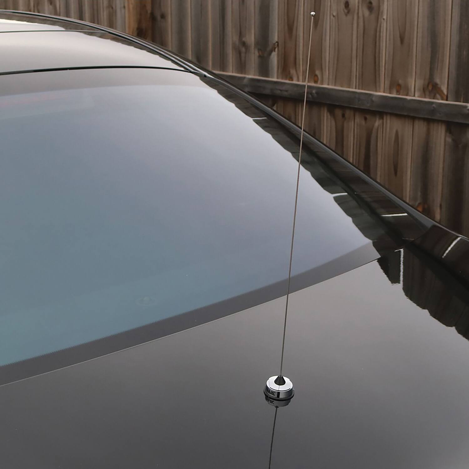 Left. Tram - 200-Watt Pretuned 150-162 MHz Chrome-Nut Quarter-Wave Antenna with NMO Mounting - Stainless Steel.