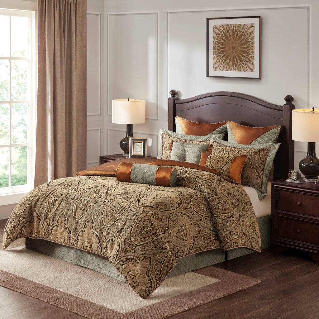 Alt View 3. Gracie Mills - Gracie Mills Wilma 9-Piece Medallion Jacquard Comforter Set - Brown.
