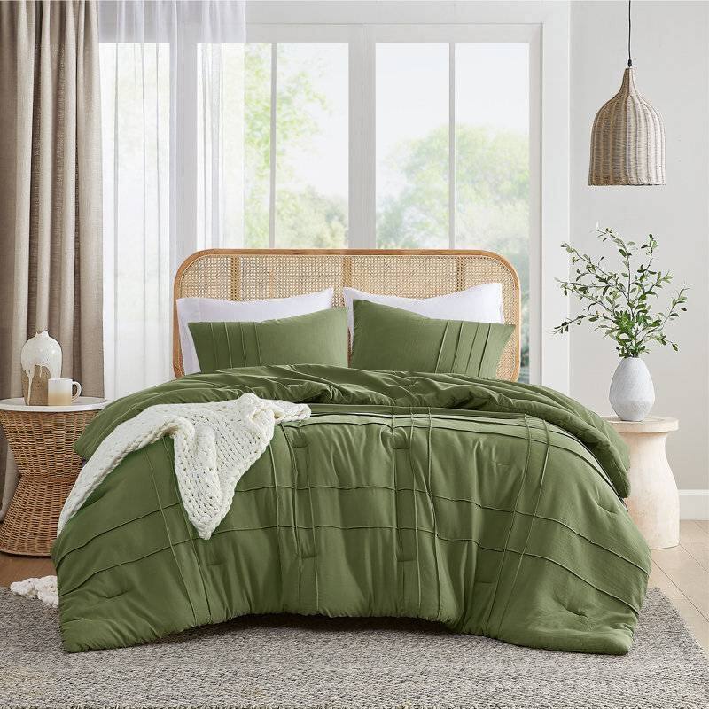Front. Hivvago - Twin/Twin XL Microfiber Pleated Soft Lightweight Comforter Set in Olive Green - Olive Green.