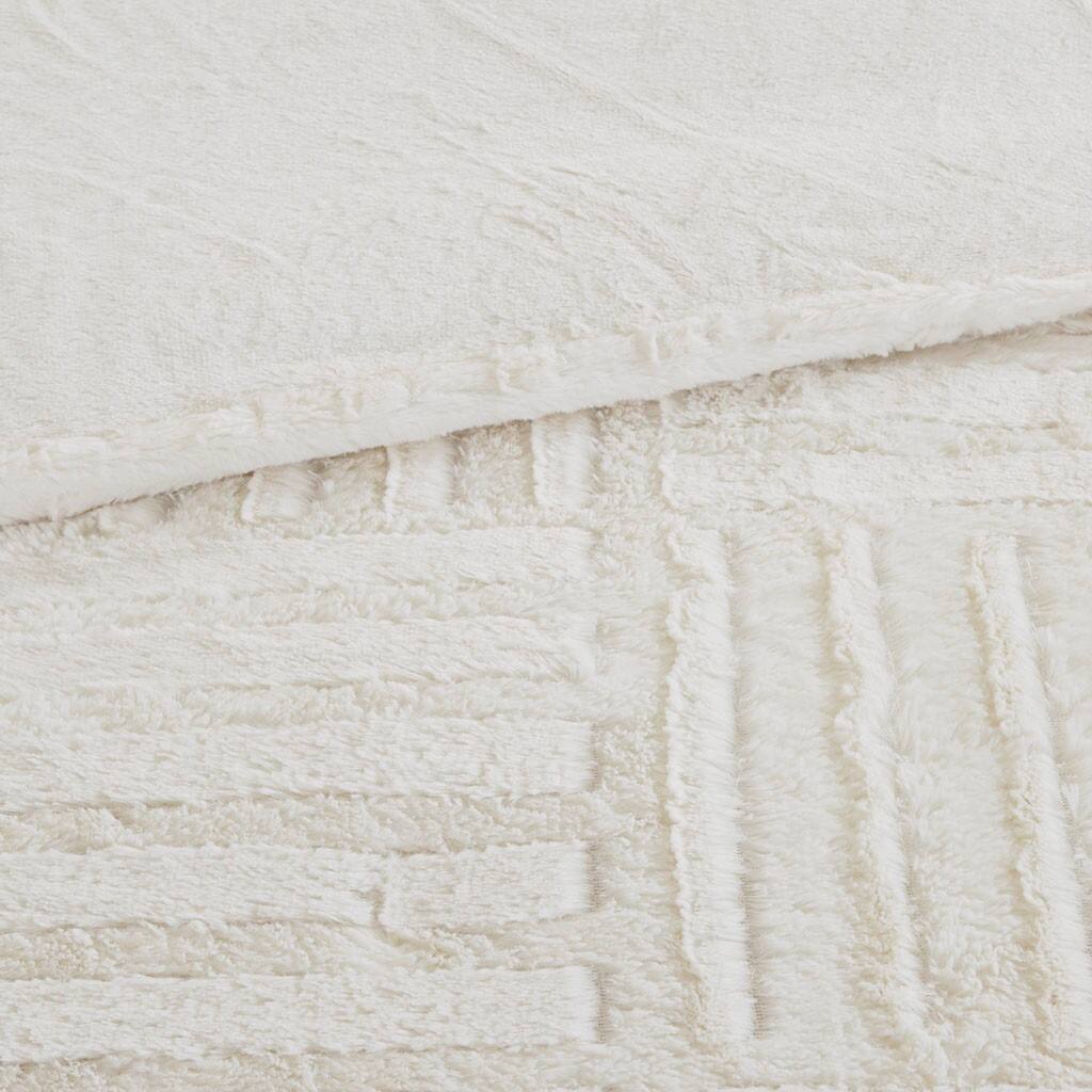 Alt View 5. Gracie Mills - Gracie Mills Shearah Plush Faux Fur Down Alternative Comforter Set - Ivory.