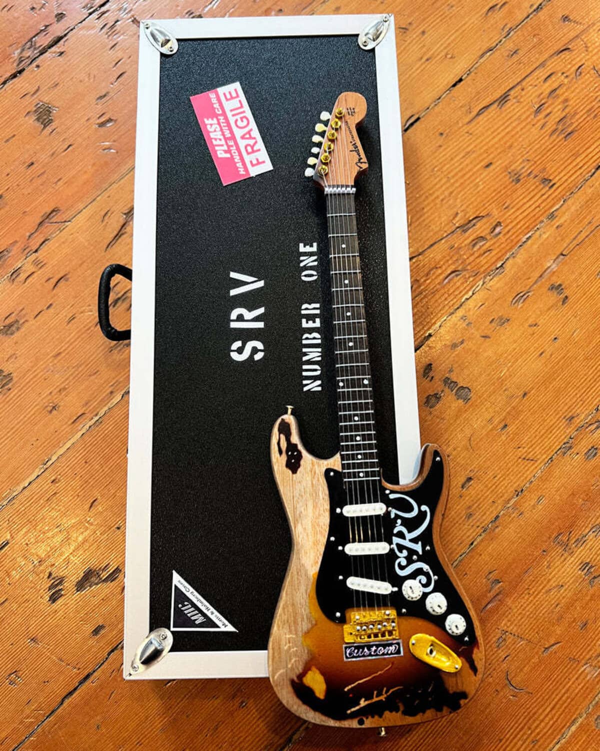Axe Heaven - Stevie Ray Vaughan Number One Miniature Guitar Replica & Miniature Flight Case Replcia - Collectibles - Multicolor