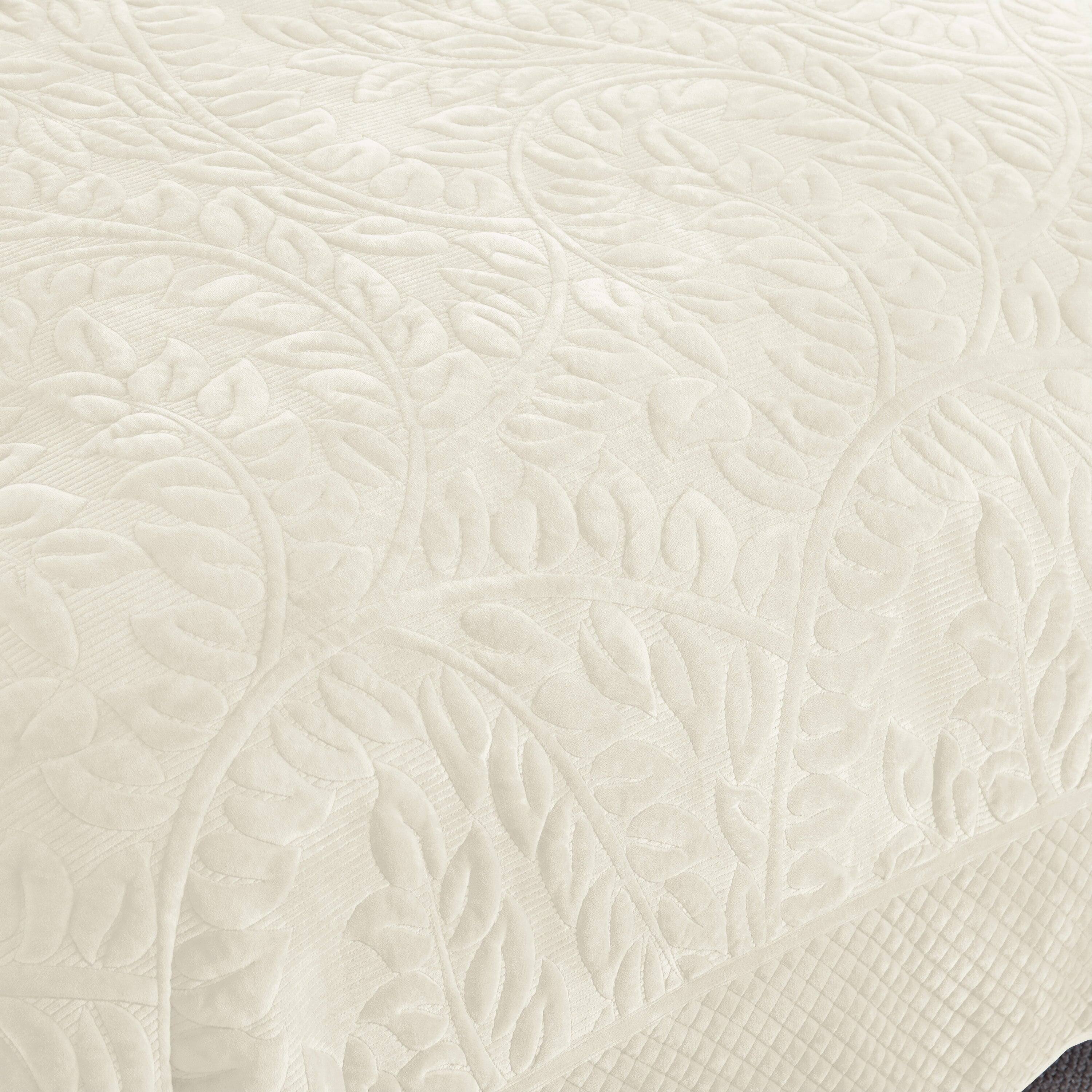 Back. MarCielo - Marcielo 3Pc Luxury Velvet Oversized Embroidery Soft and Plush Quilt Set - Cream.