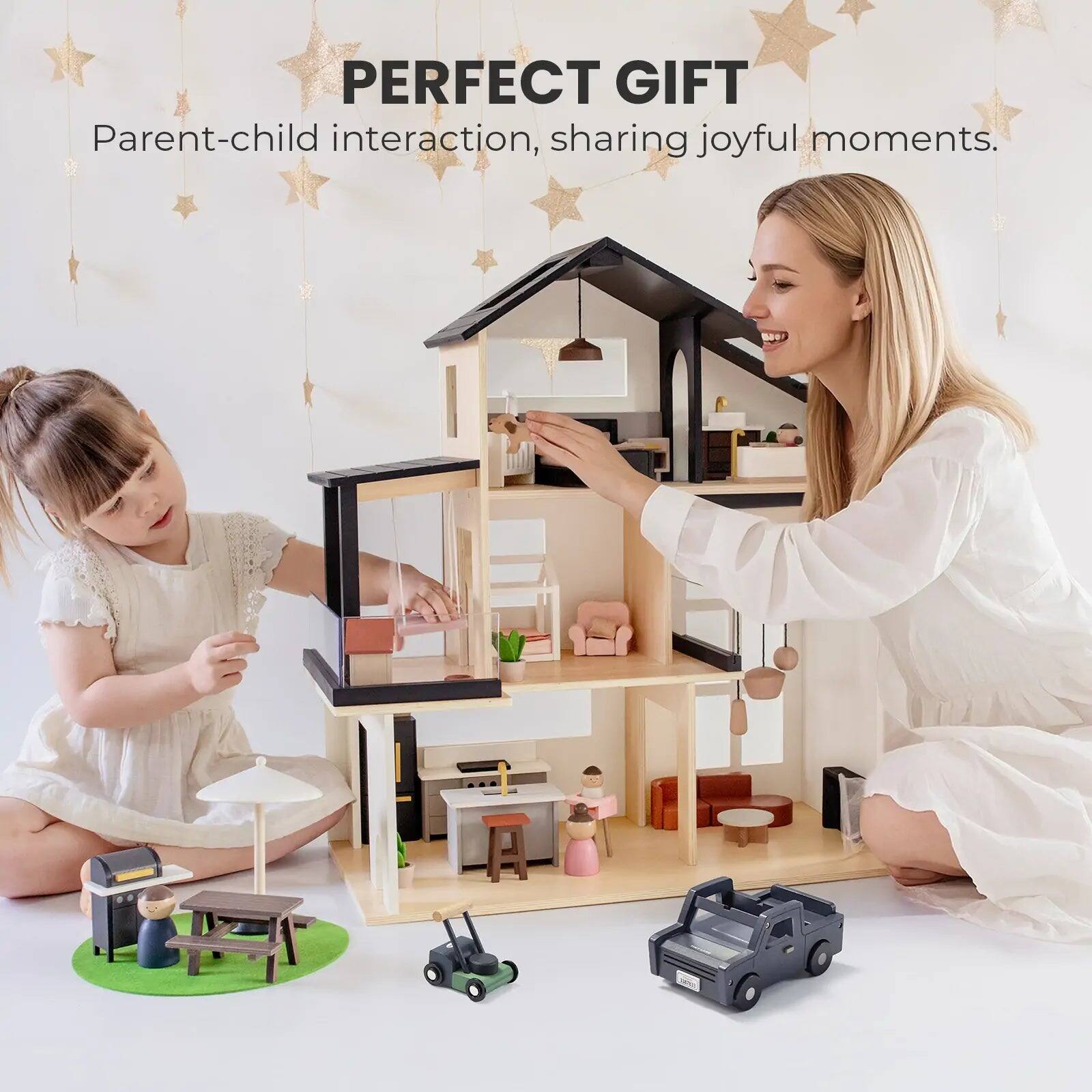 PERFECT GIFT  
Parent-child interaction, sharing joyful moments.