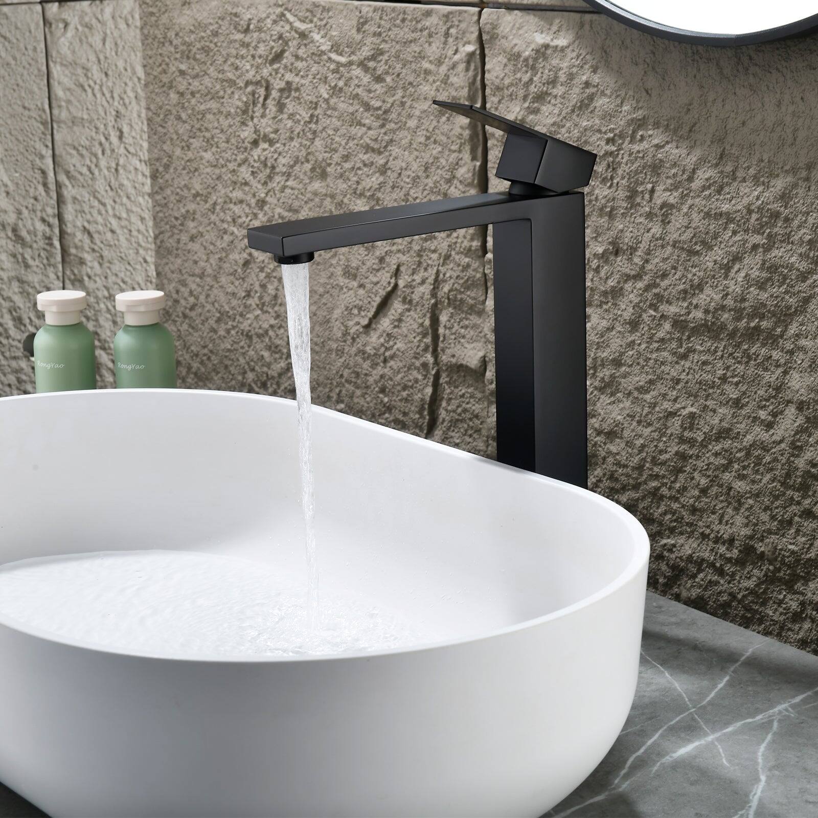 The text on the image reads: "Ungran igFao"