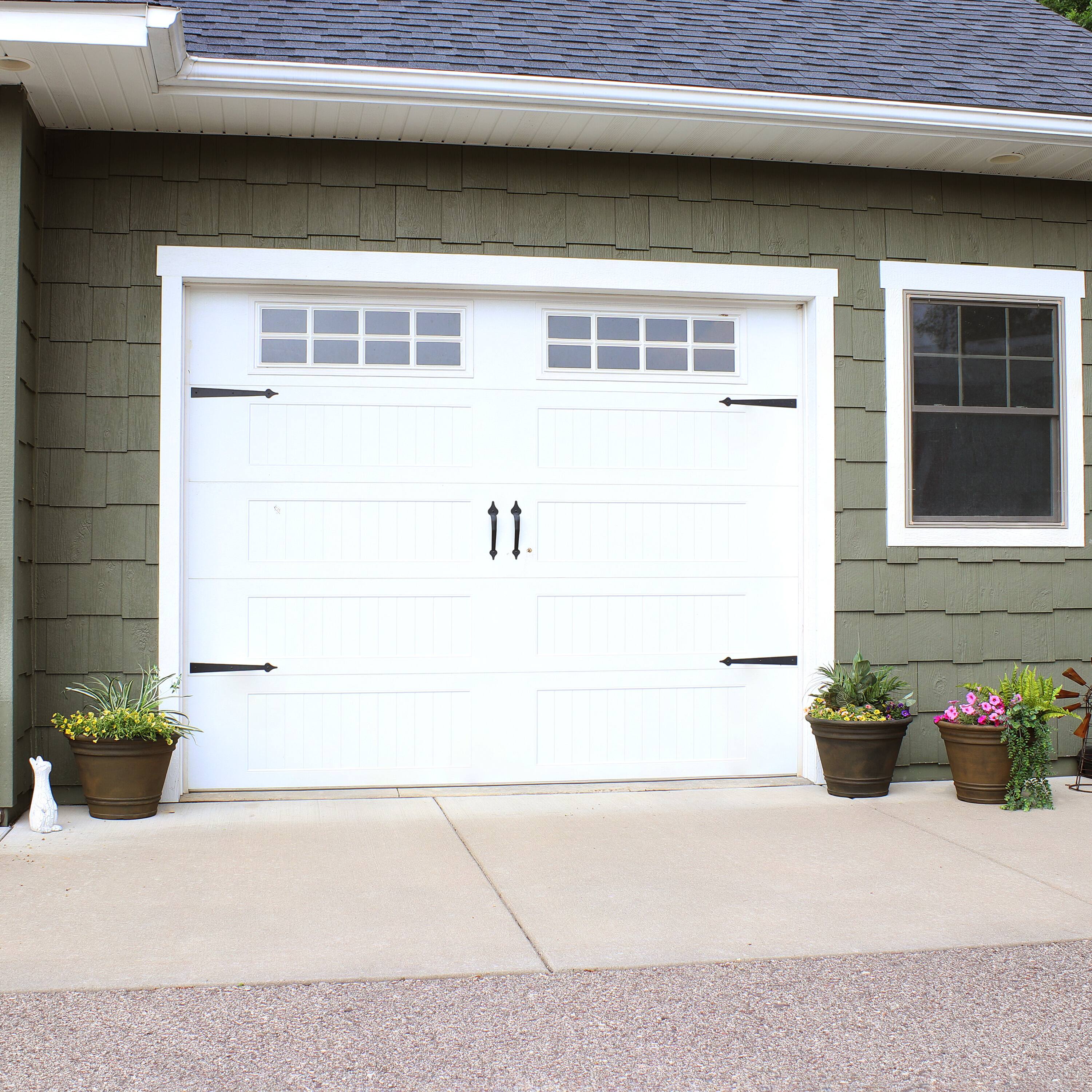 Alt View 1. Sunnydaze - 20 in Franklin Unbreakable Polyresin Planter - Set of 3 - Sable.