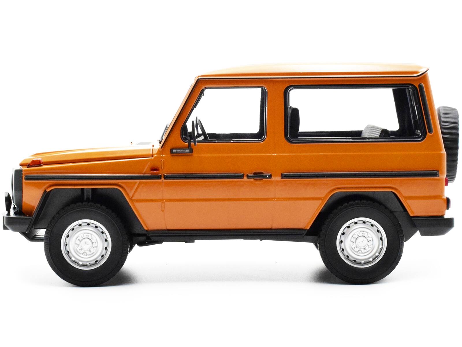 Angle. Minichamps - 1980 Mercedes-Benz G-Model (SWB) Orange with Black Stripes Limited Edition to 504 pieces Worldwide 1/18 & - Orange with Black.