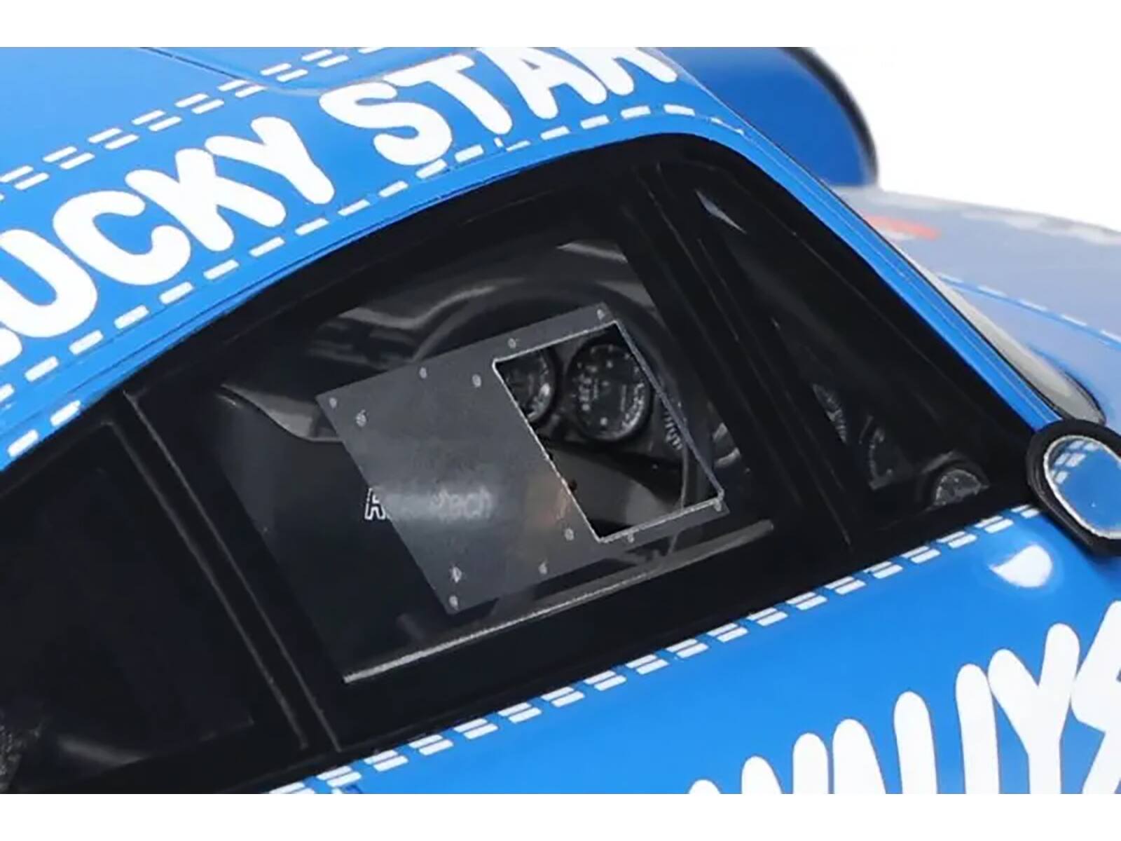 The text on the image reads: "LUCKY STAR"