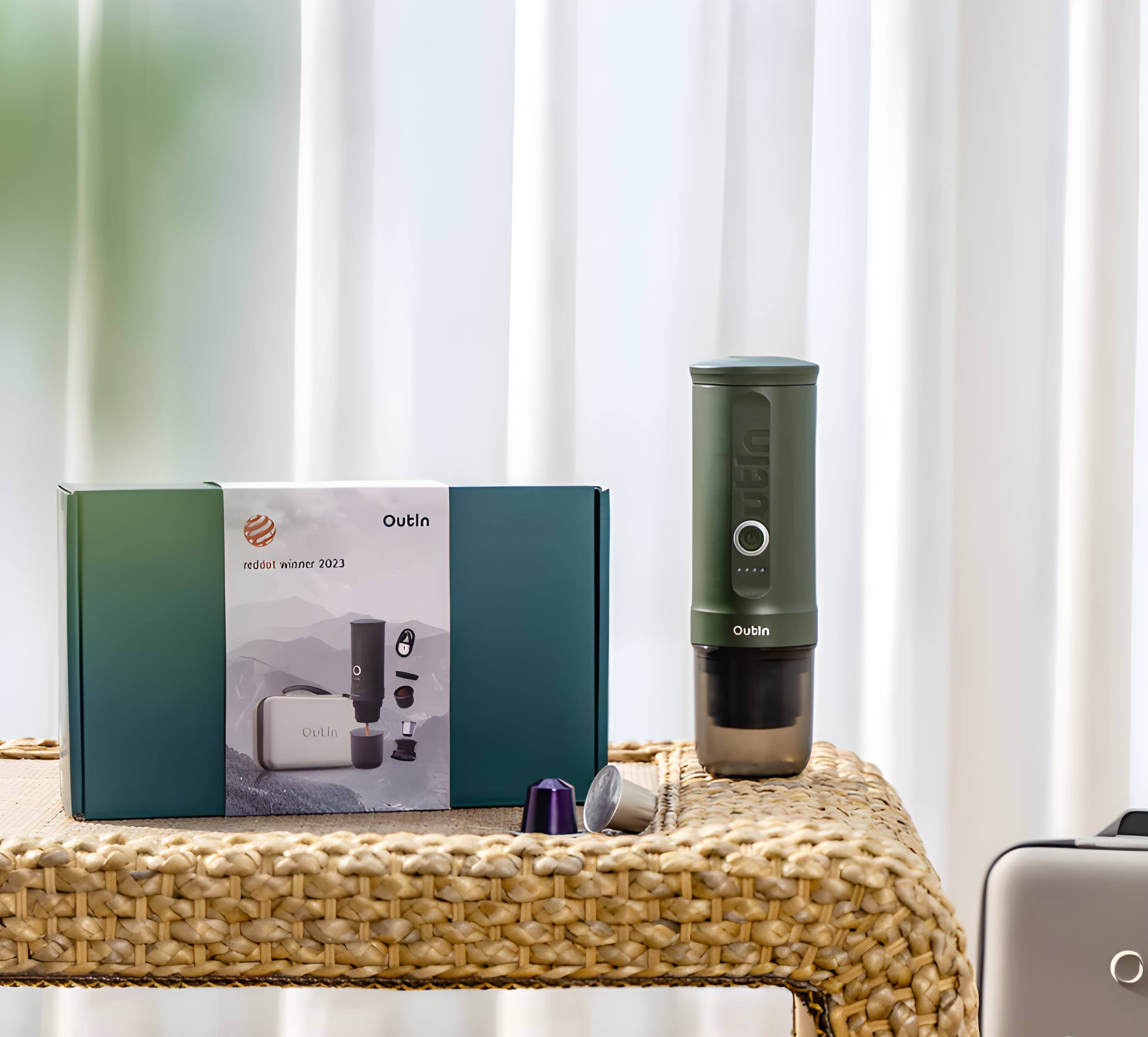 Outlin Cutlin Reddot Winner 2023. Outlin OuLin in O.