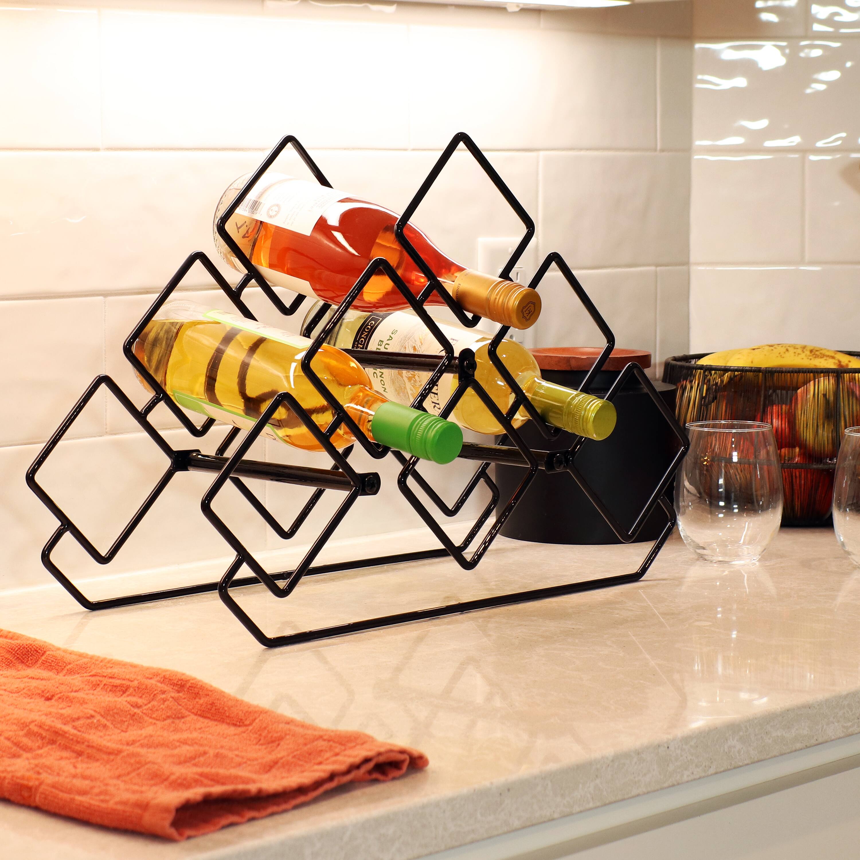 The text on the image appears to be a mix of letters and numbers, possibly part of a larger word or phrase. Here is the corrected and grouped text:

"CONGA a SAU C   NON EK"

This seems to be a partial or fragmented text, and without more context, it's difficult to determine the exact meaning or correction.