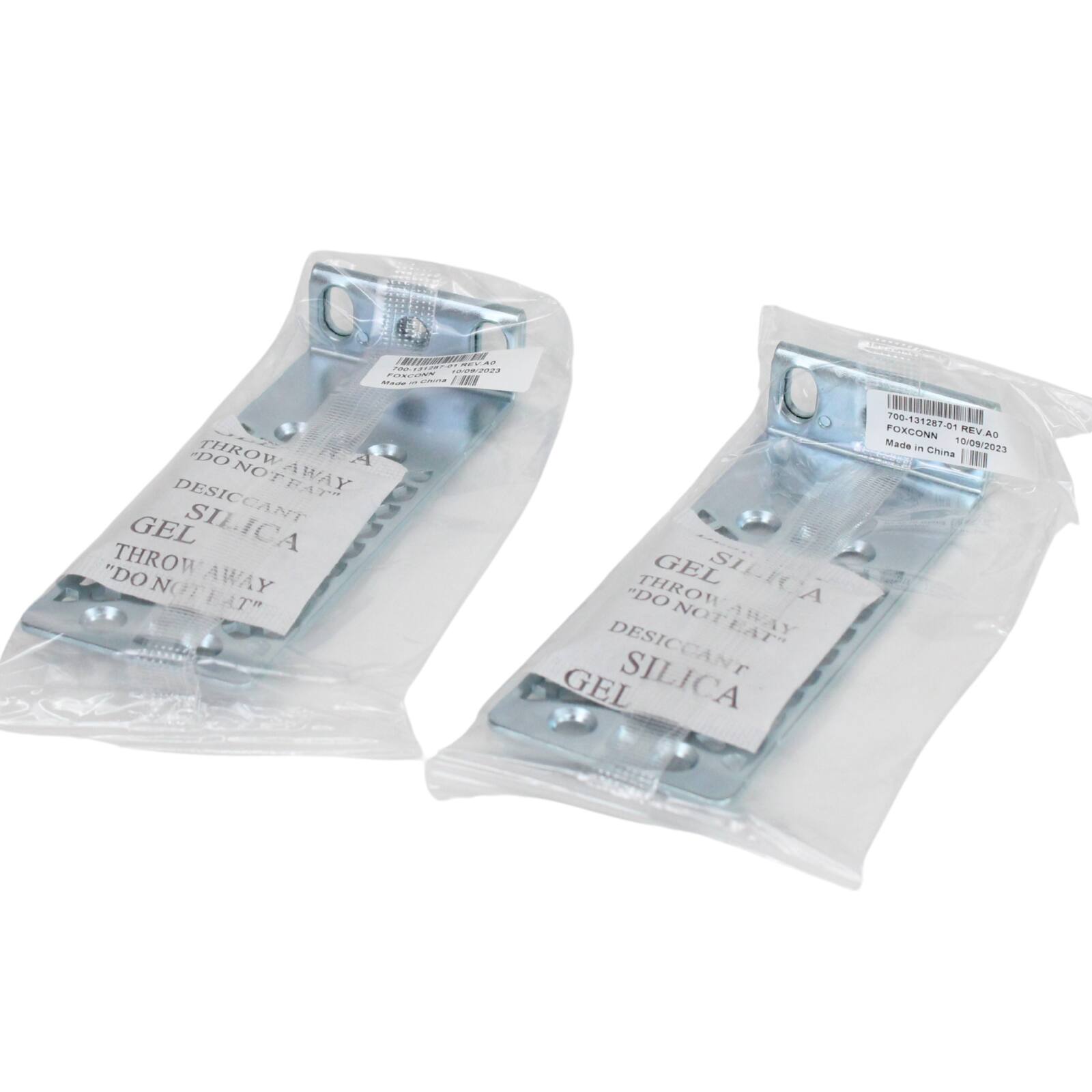Ho 101 - (PE22 - - / IE) DO NOT THROW AWAY DESICCANT GEL SILICA "DO THROW AWAY AT" GEL SILICA "DO THROW AWAY NOT AWAY DESICCANT SILICA GEL 100-131287-01 FOXCONN REV A0 Made in China 0/09/2023