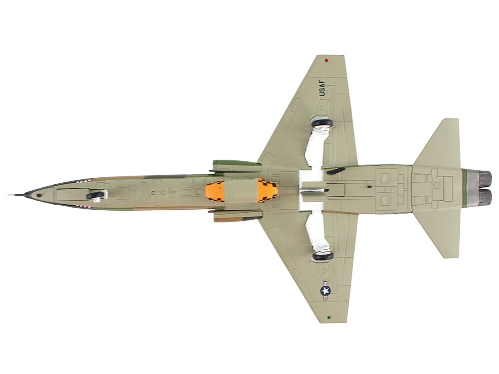 Alt View 1. Hobby Master - Northrop T-38C Talon Aircraft "66-4343 469th FTS Fort Worth Area" (2020) United States Air Force "Air Power Series" 1/72 - Green, Beige, Grey.