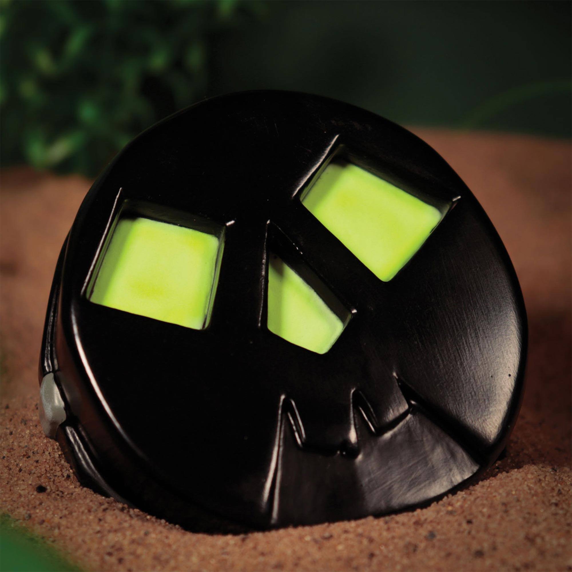 Alt View 6. Fanattik - Sea Of Thieves Limited Edition Stronghold Key Resin Replica - Black.