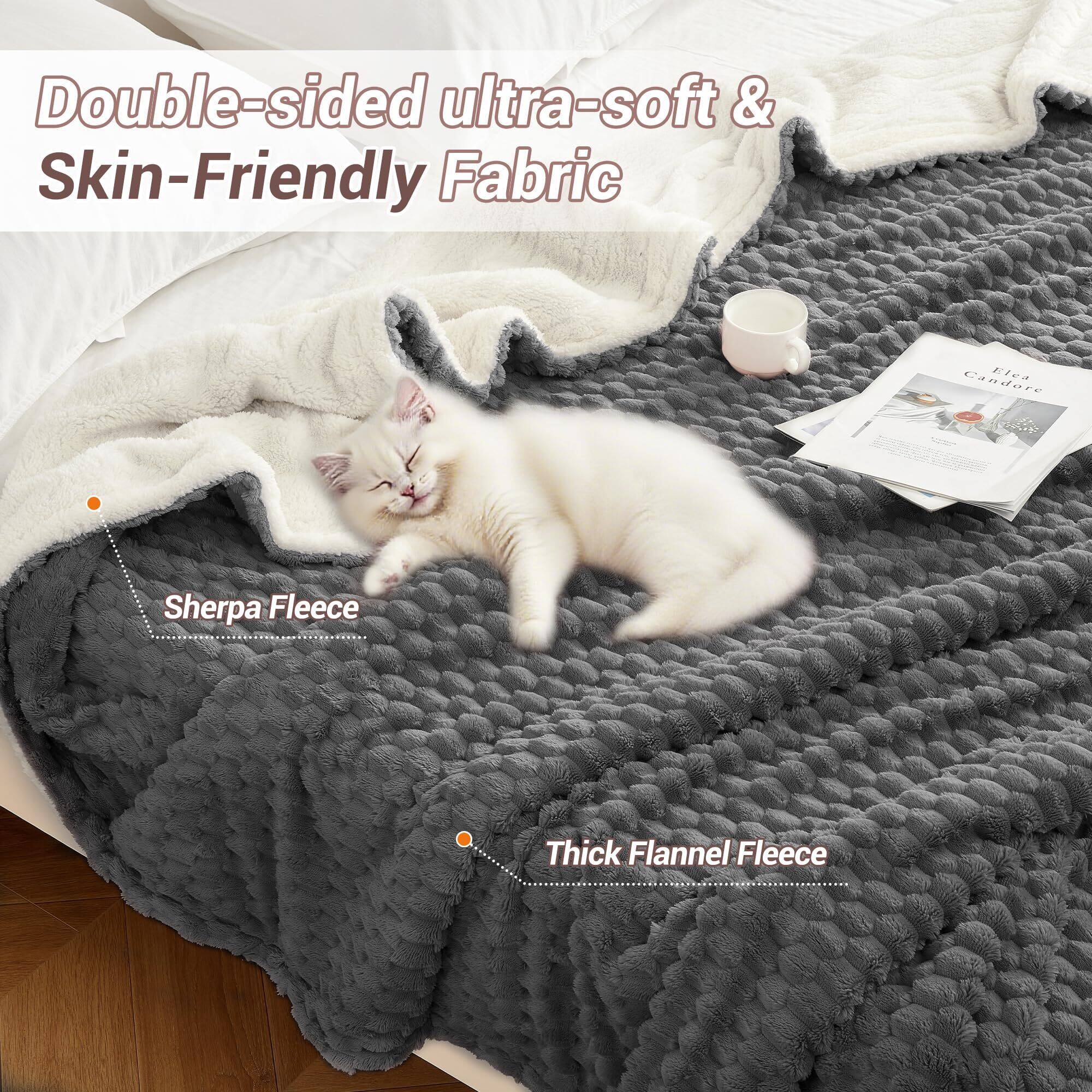 Double-sided ultra-soft & Skin-Friendly Fabric

Sherpa Fleece

Thick Flannel Fleece