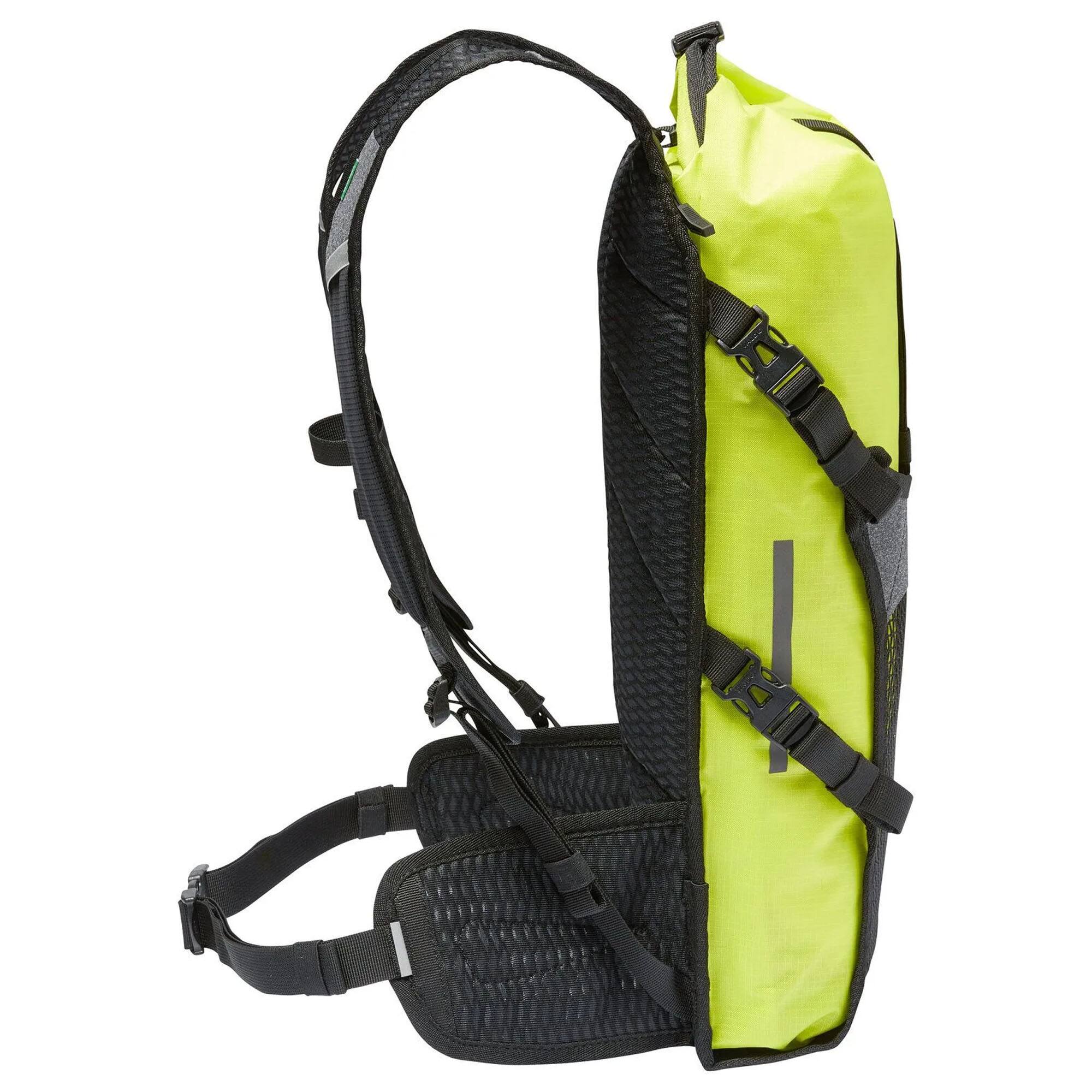 Alt View 2. VAUDE - Vaude Trailpack II Waterproof Cycling Backpack - Bright Green/ Black - Bright Green/Black.