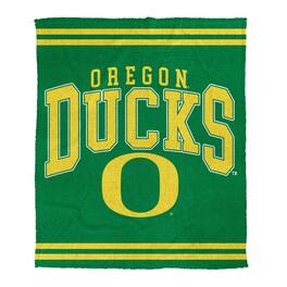 Pegasus - Oregon Ducks 60" x 70" Cozy Plush Knit Blanket - Multicolor