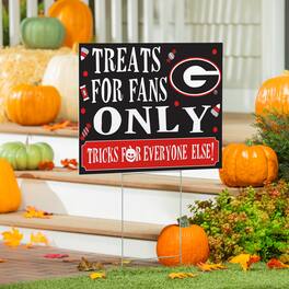 Evergreen Enterprises - Georgia Bulldogs 18" x 24" Halloween Treats Outdoor Yard Sign - Multicolor