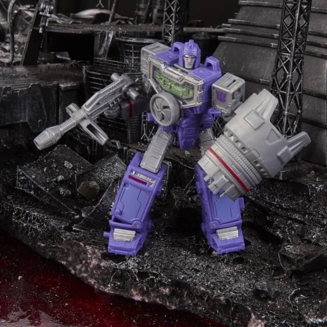 Alt View 5. Transformers - WFC-S36 Refraktor Deluxe Class | Transformers Generations War for Cybertron Siege Chapter.