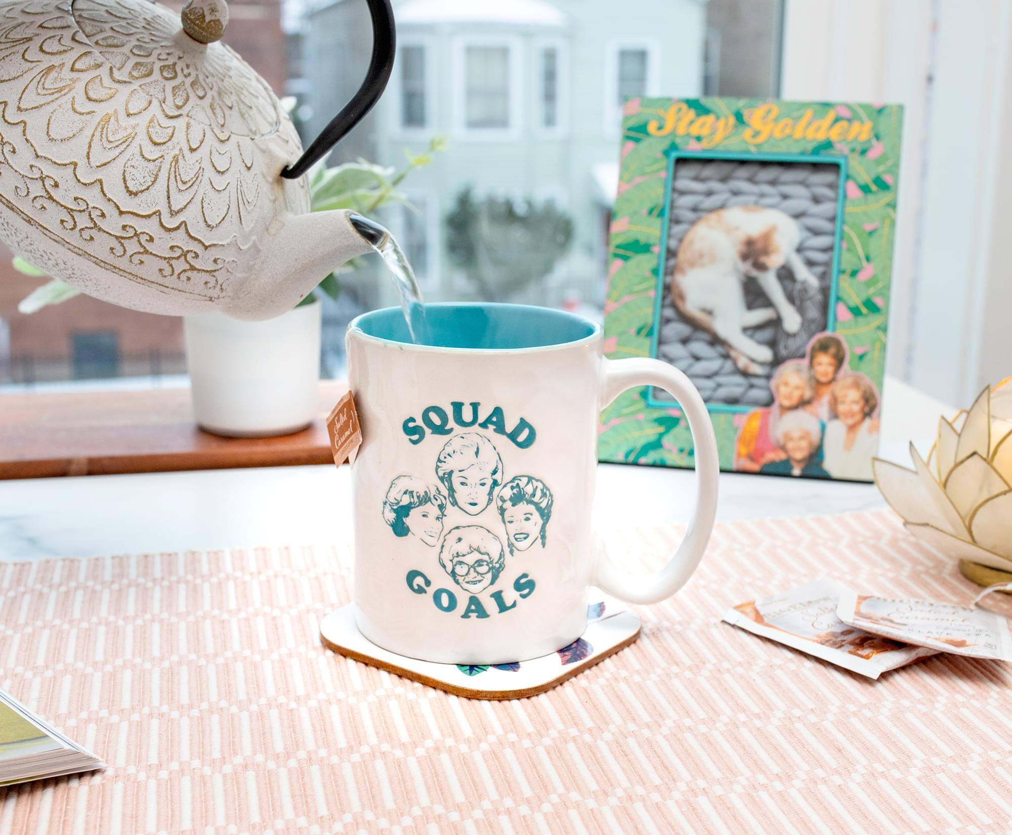 Stay Golden  
SQUAD GOALS