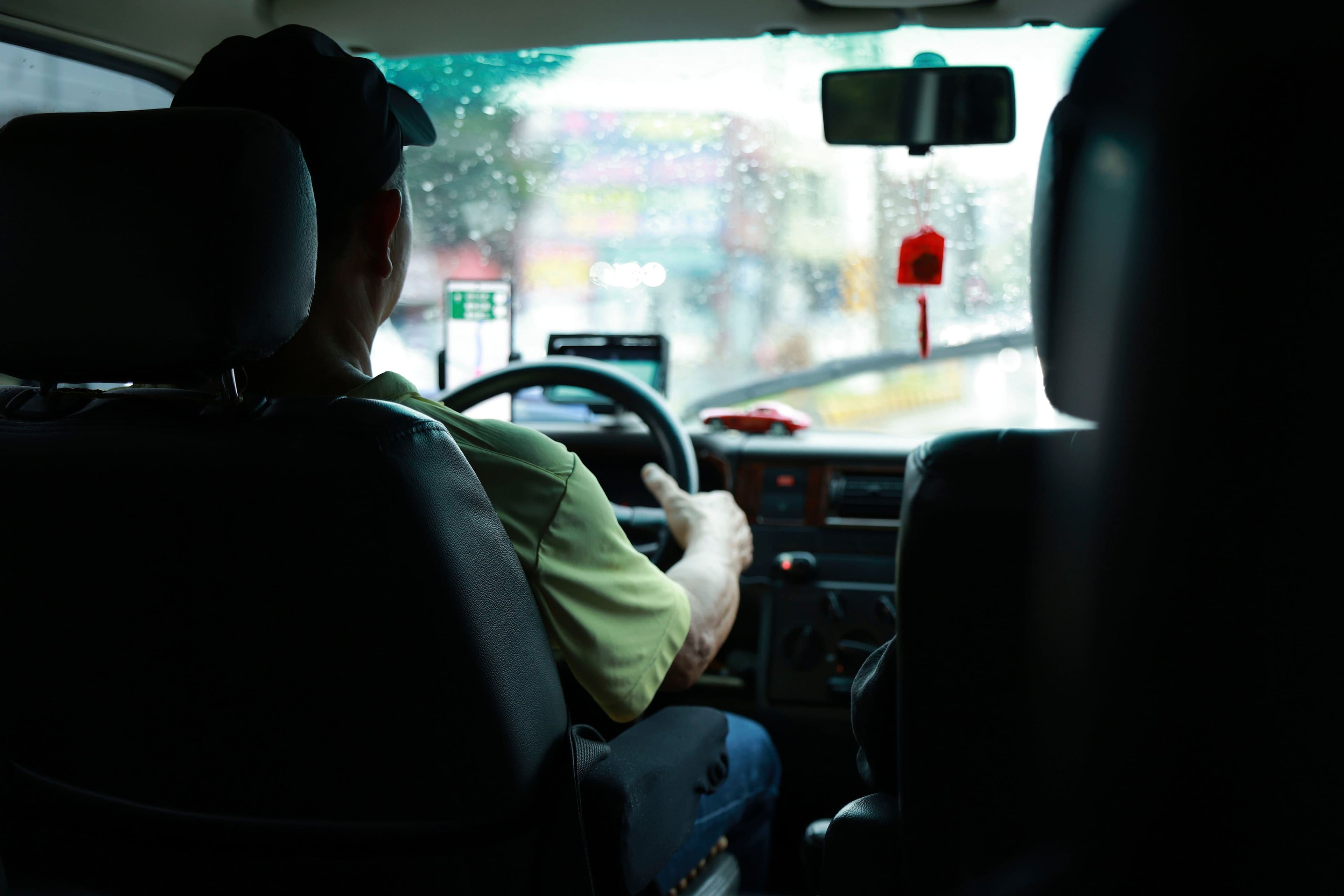 Alt View 25. Canon - RF28-70mm F2.8 IS STM Standard Zoom Lens for EOS R-Series Cameras - Black.