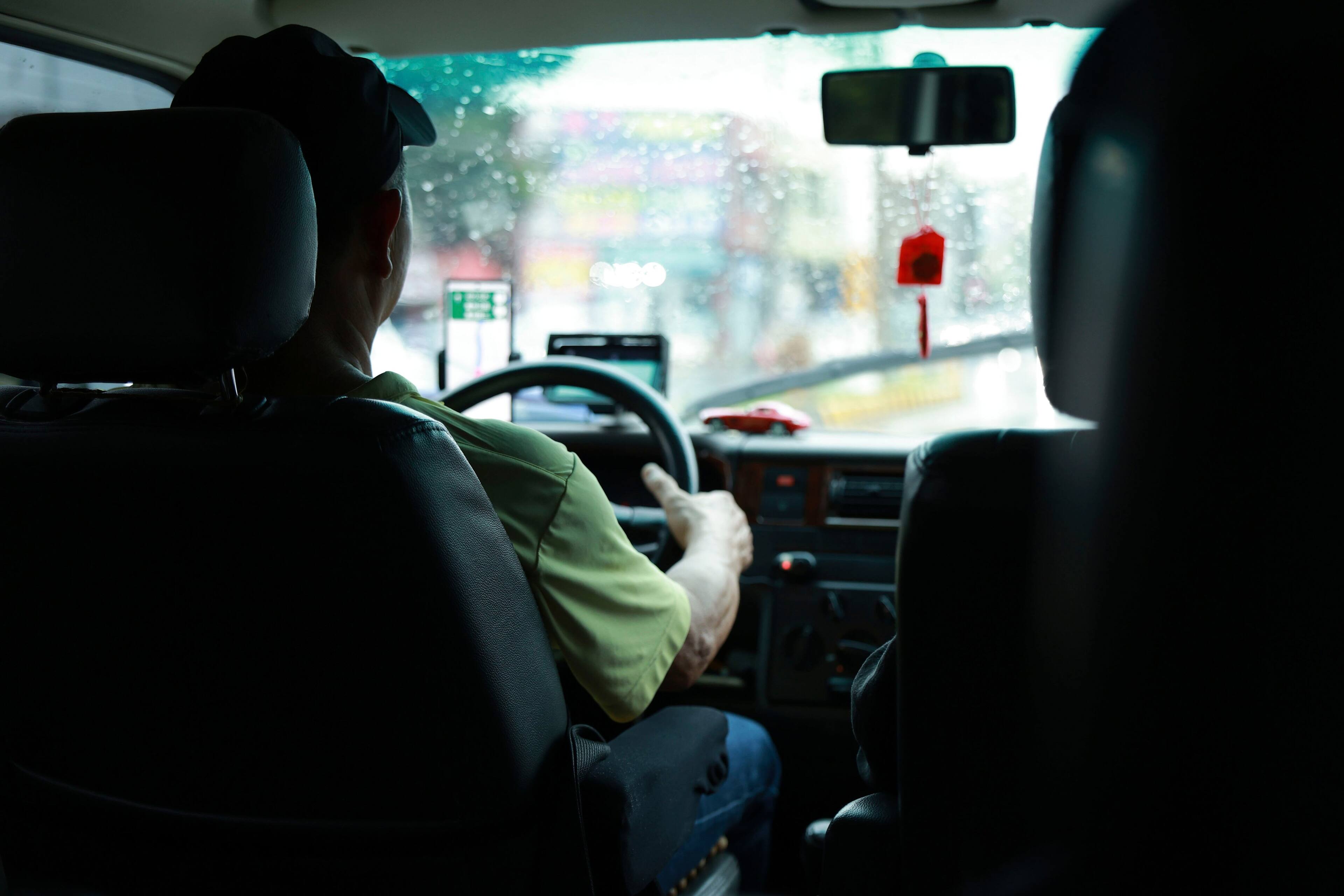 Alt View 25. Canon - RF28-70mm F2.8 IS STM Standard Zoom Lens for EOS R-Series Cameras - Black.