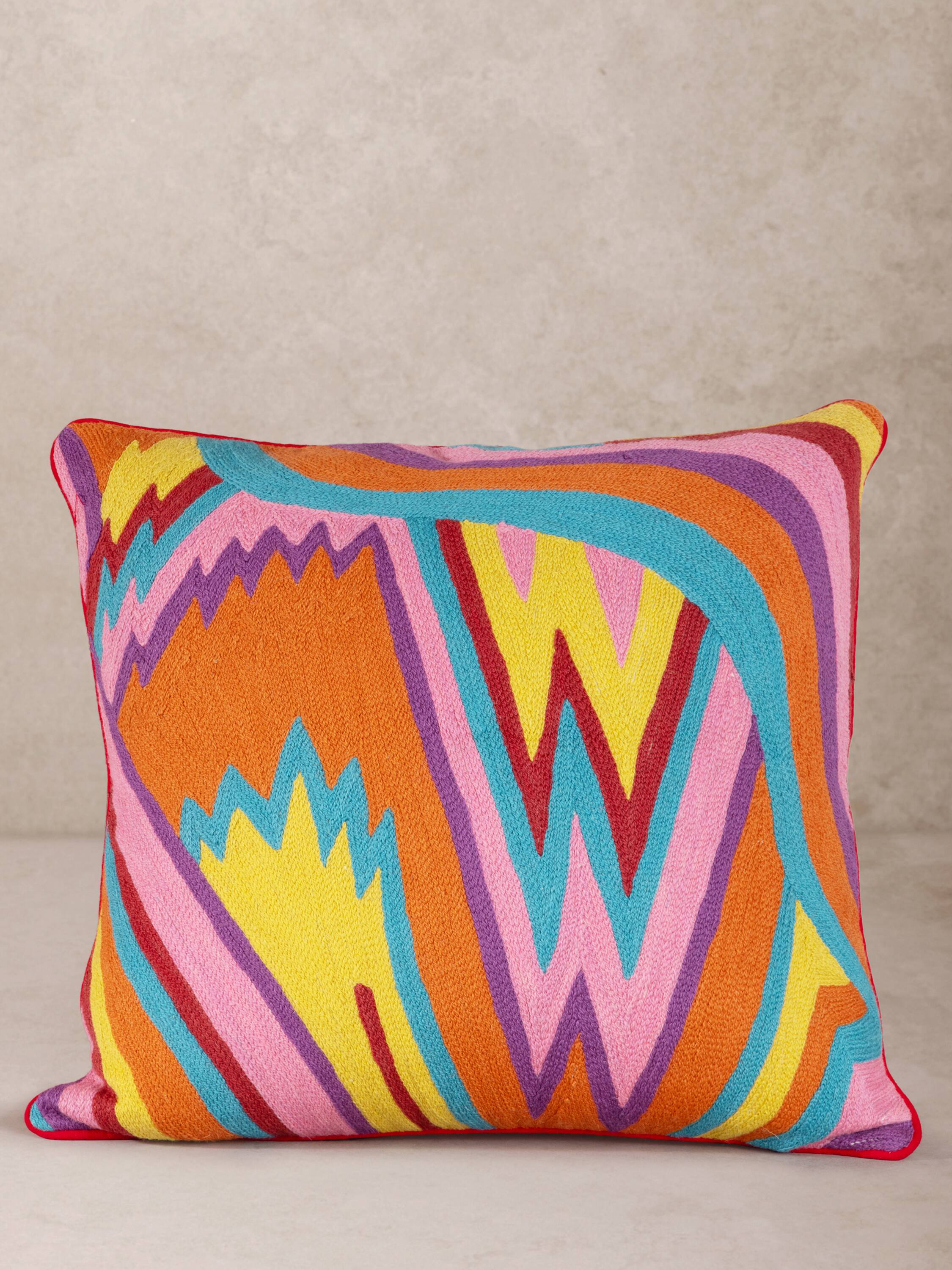Angle. GAURI KOHLI - Ramona Pillow - Multicolored.