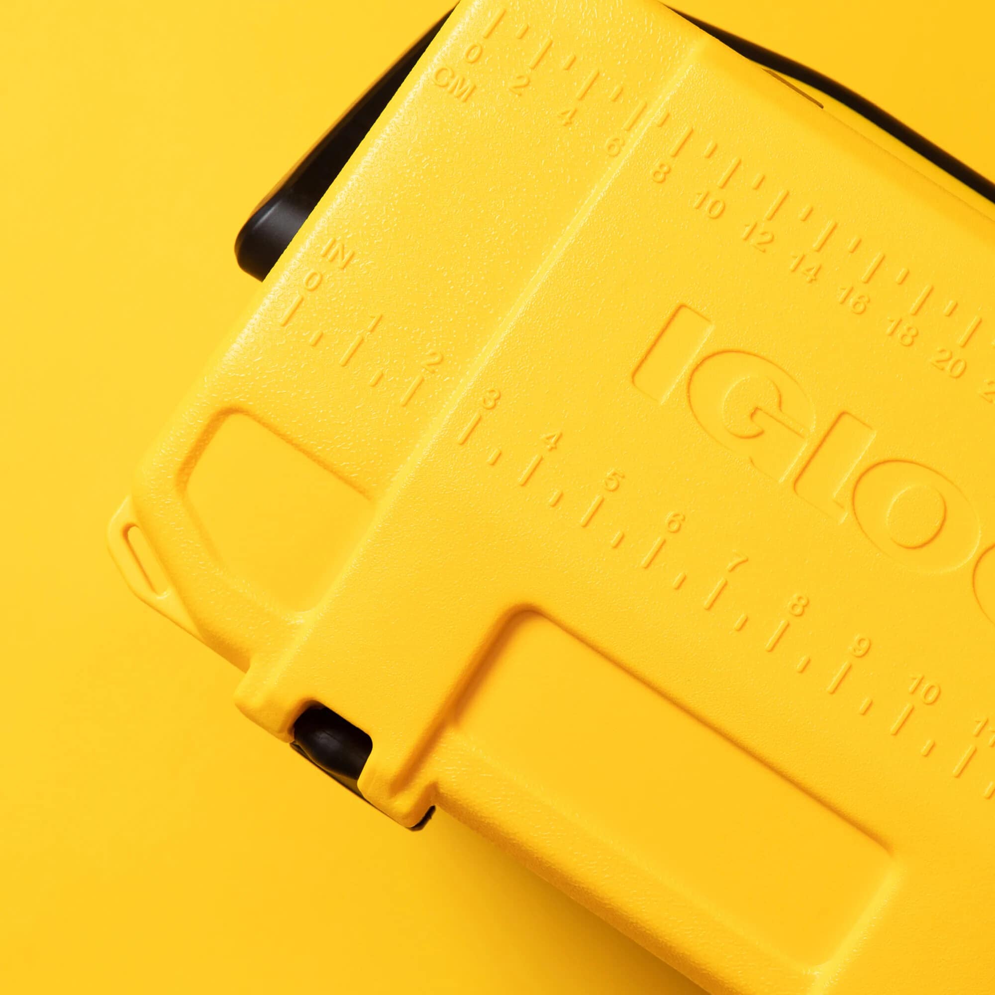 Alt View 18. Igloo - BMX 25 Quart Cooler - Oil Green.