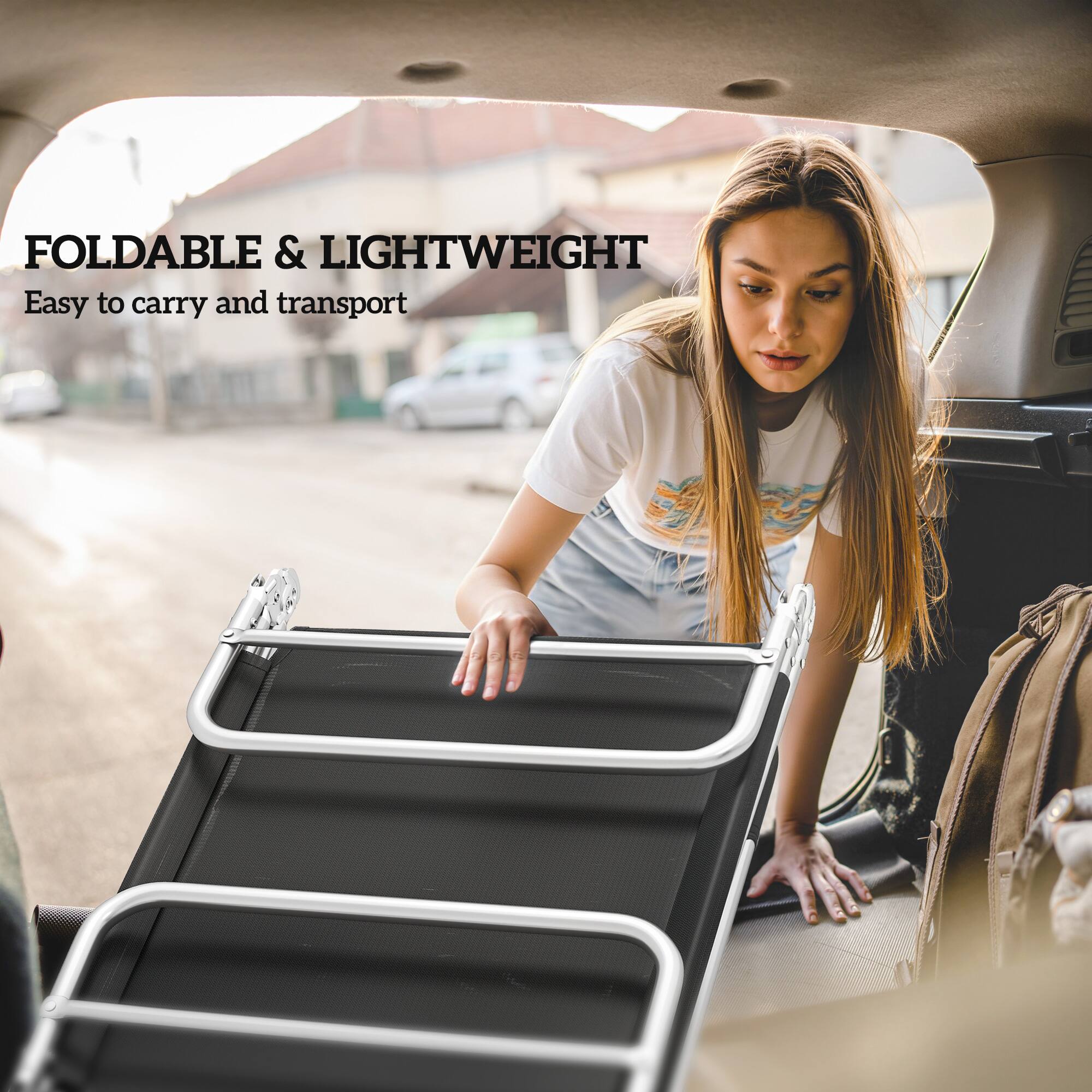 FOLDABLE & LIGHTWEIGHT  
Easy to carry and transport