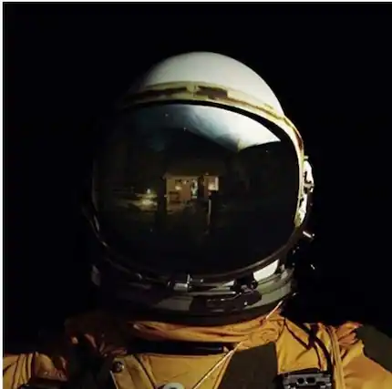 Front. Falling in Reverse - Coming Home - COMPACT DISCS.