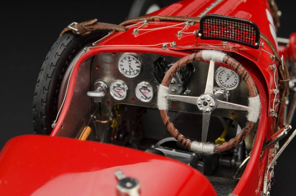 Alt View 2. CMC - Bugatti T35 #25 National Colour Project Grand Prix Portugal Ltd Ed to 500 pcs Worldwide 1/18 Diecast Model Car by CMC.