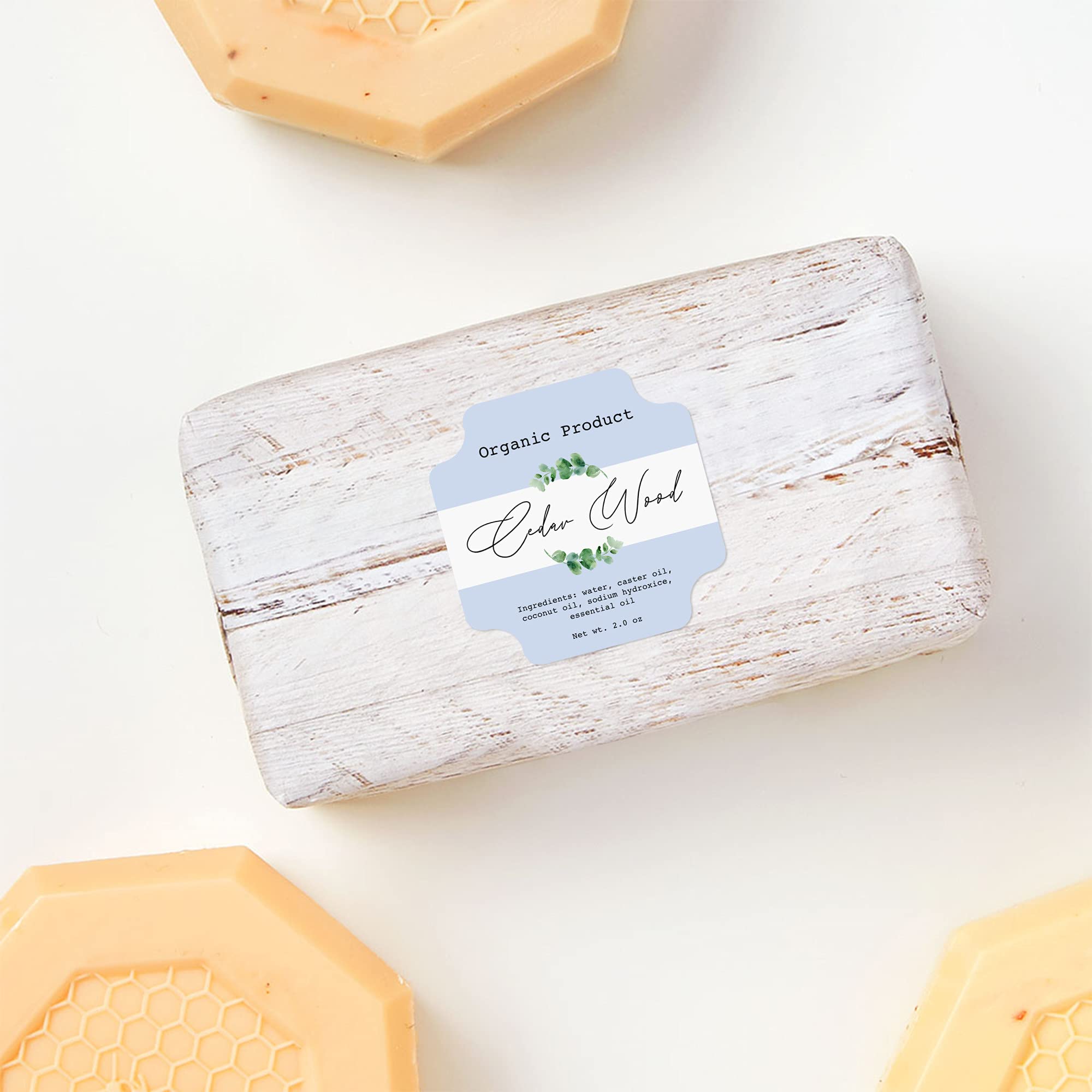 Organic Product  
Lily Wood  

Ingredients: water, coconut oil, olive oil, shea butter, essential oil  
Net wt. 2.0 oz