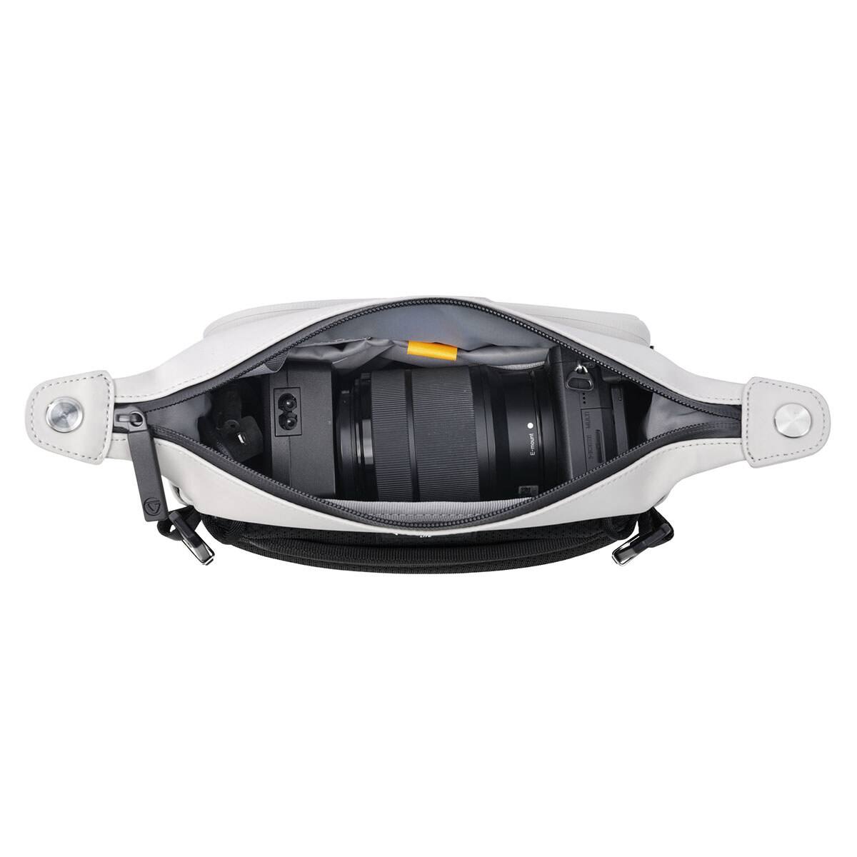 Alt View 6. Vanguard - Vanguard The Vanguard VEO Lite S2L shoulder bag is an ultra-lightweight 2L solution crafted from easy-clean,.