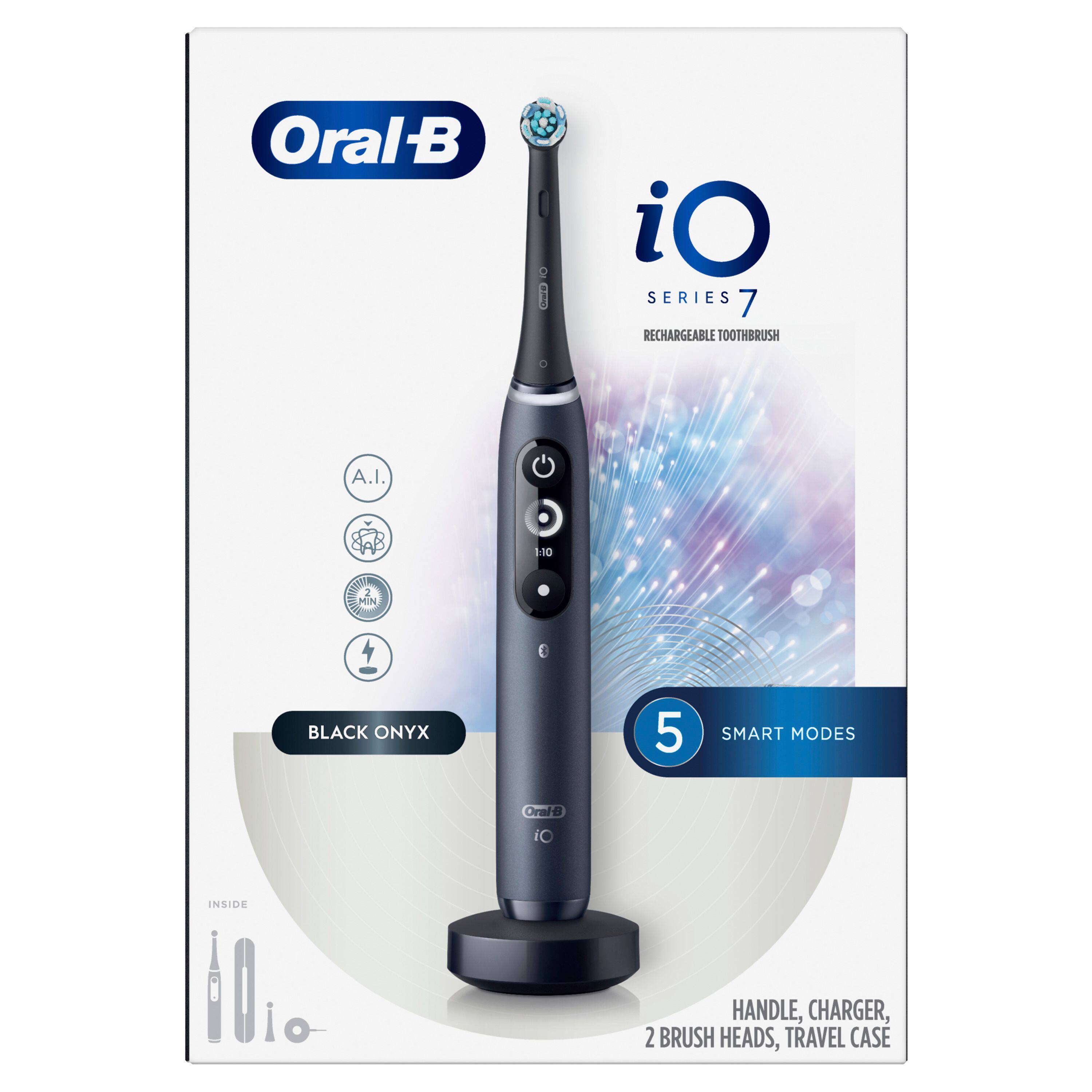 Oral-B iO SERIES 7 RECHARGEABLE TOOTHBRUSH  
A.I. NID MIN 1:10 BLACK ONYX  
5 SMART MODES  
Orahd iC INSIDE  
HANDLE, CHARGER, 2 BRUSH HEADS, TRAVEL CASE