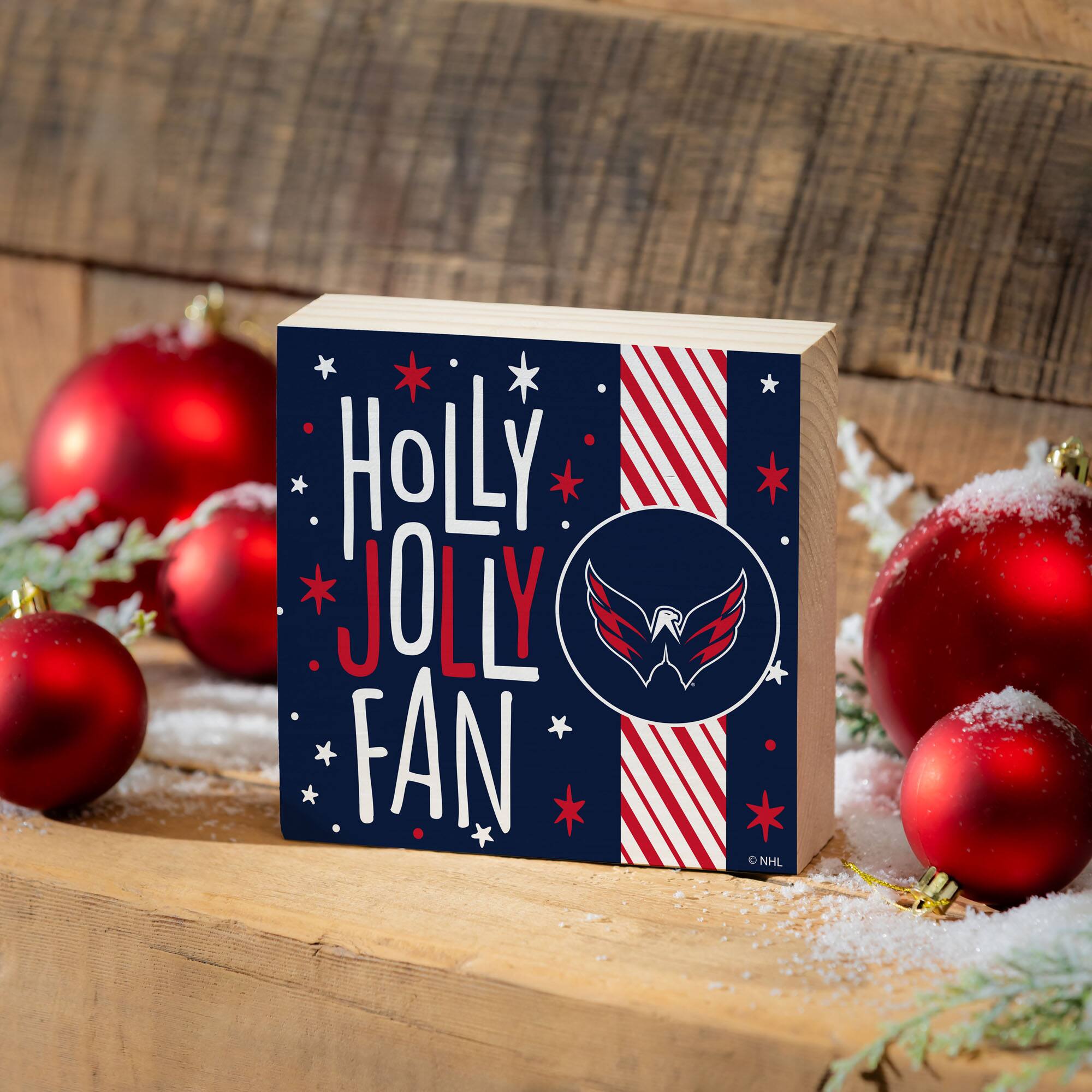HOLLY JOLLY FAN  
© NHL
