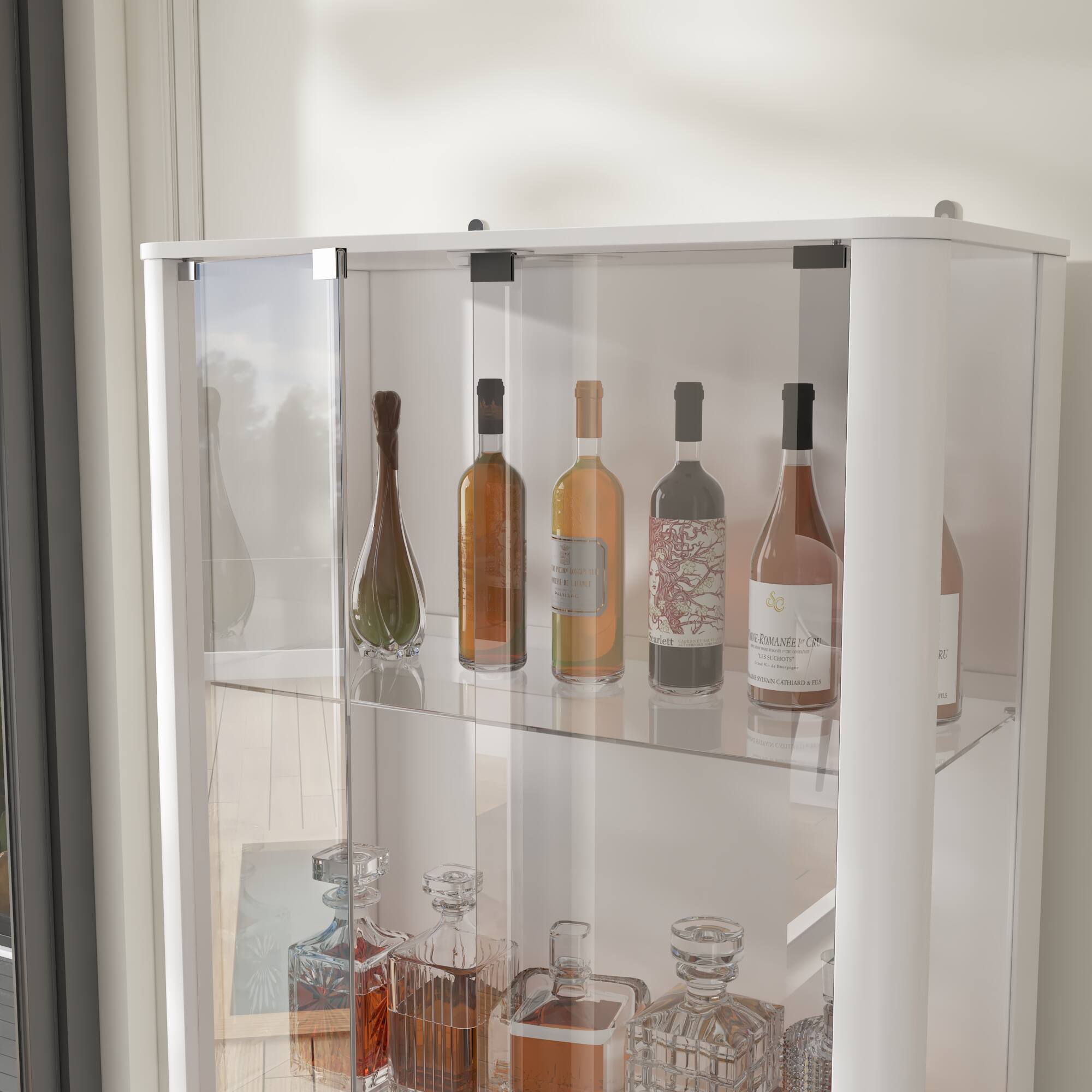 The text on the image is "THE ROMANEE CON" and "THE ROMANEE CON".