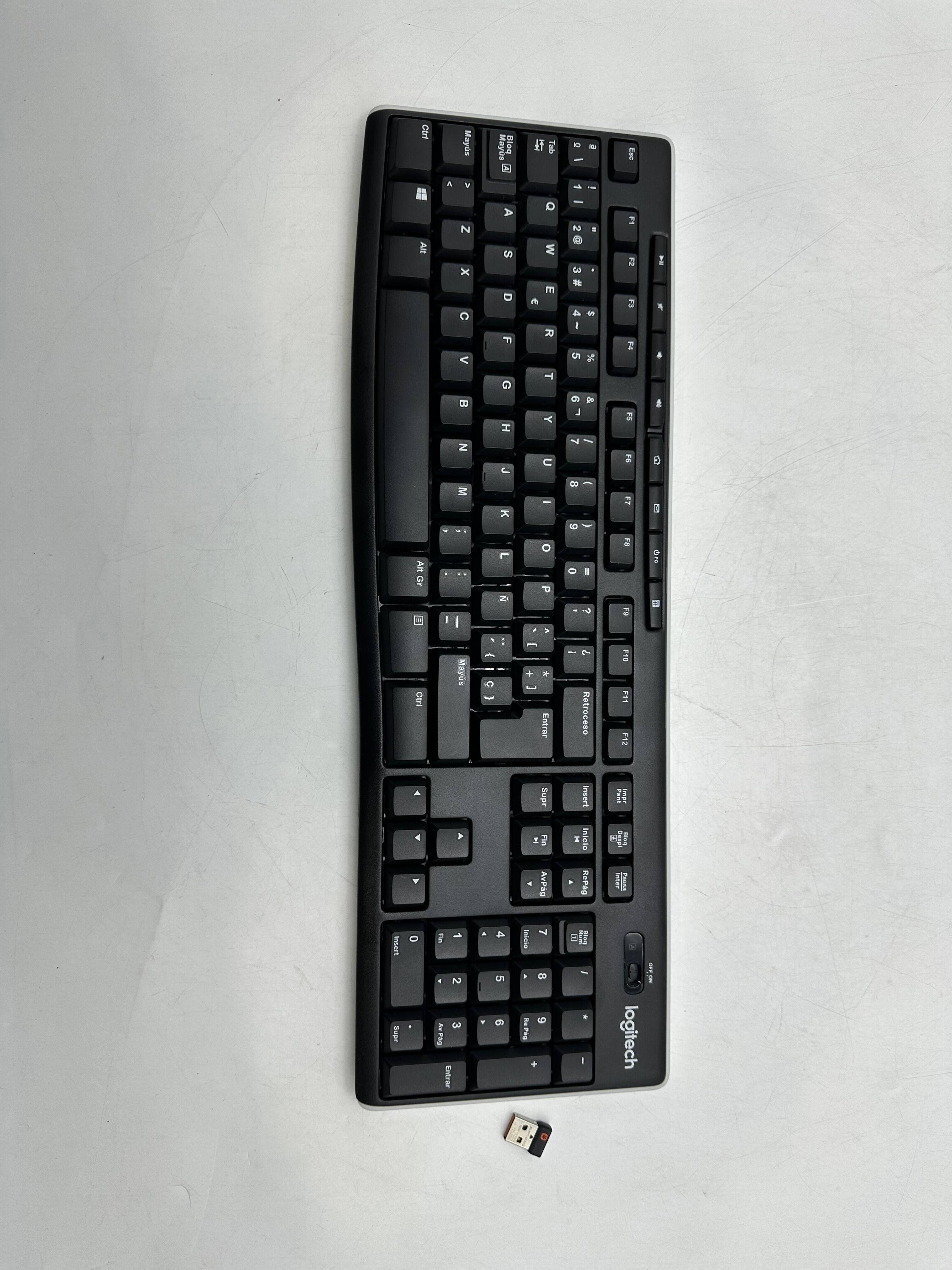 Ese F1 - F12 H4 - F5 1. FE FT 8n FB FG 1 F1 F12 - - - 4 Coda: logitech a E I ! 1 I - 2 G 3 . 5 4 - % 5 & 6 . / 7 ( ) 9 - a ? I 2 i Retroceso Anodn Inicie 1 RePac - 1 I - Talb f Q w E R T Y U I o P A . I * + ] Entrar Supr Fs AviPag 7 -A 8 9 . PAS pole Mayus A S D F G H J K L N I I 4 . 5 6 . Mayn Clri > A Z AM x C V N M : a . ARt Or I Mayus Cirl 4 A Y 1 TM 0 2 . 3 & PHG Entrar - Supr