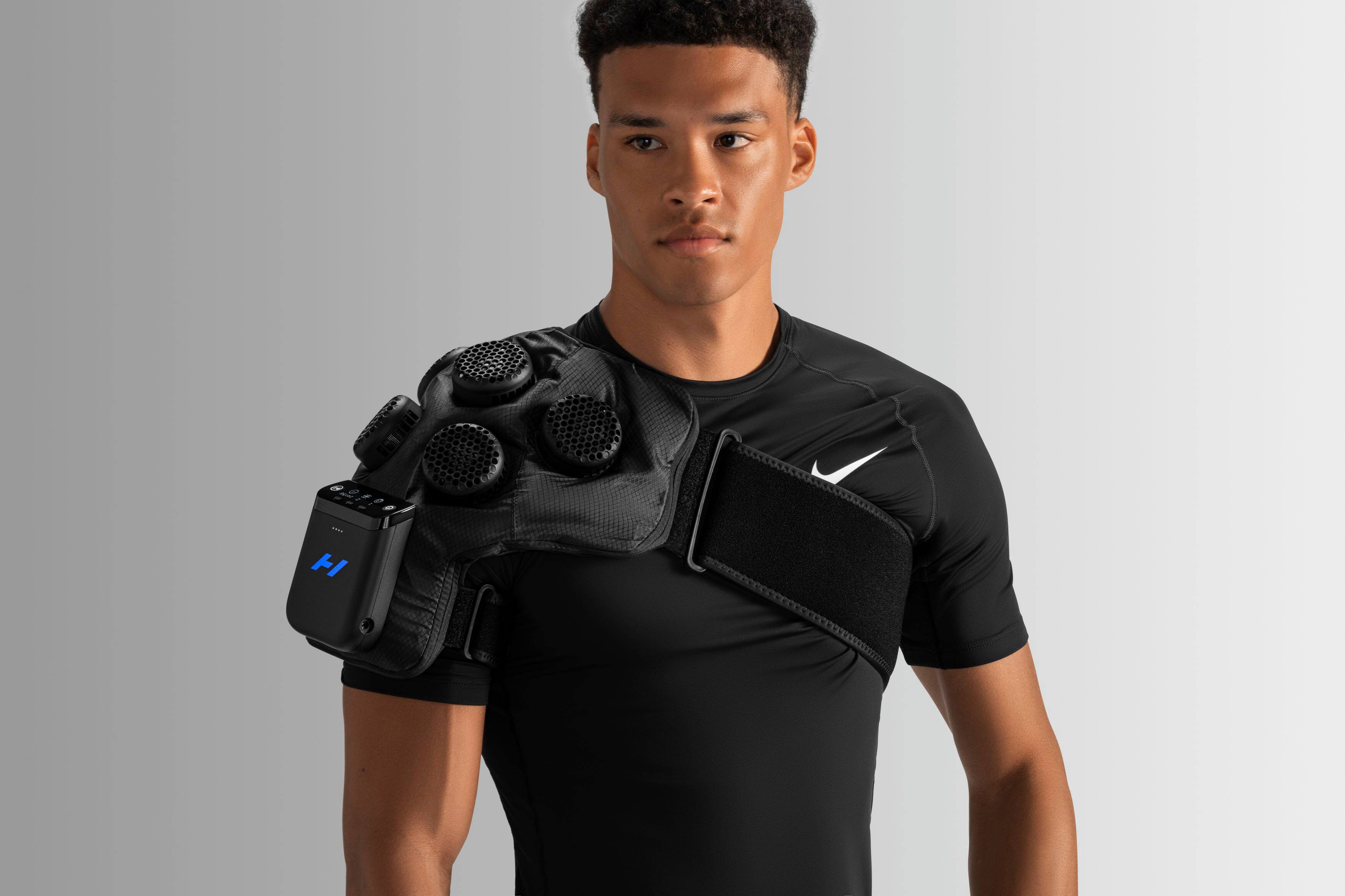 Alt View 4. Hyperice - X 2 Shoulder Contrast Therapy Device - Black.