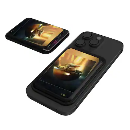Front. Keyscaper - Star Wars: The Mandalorian Portrait Black Magnetic Credit Card Wallet - Grogu.