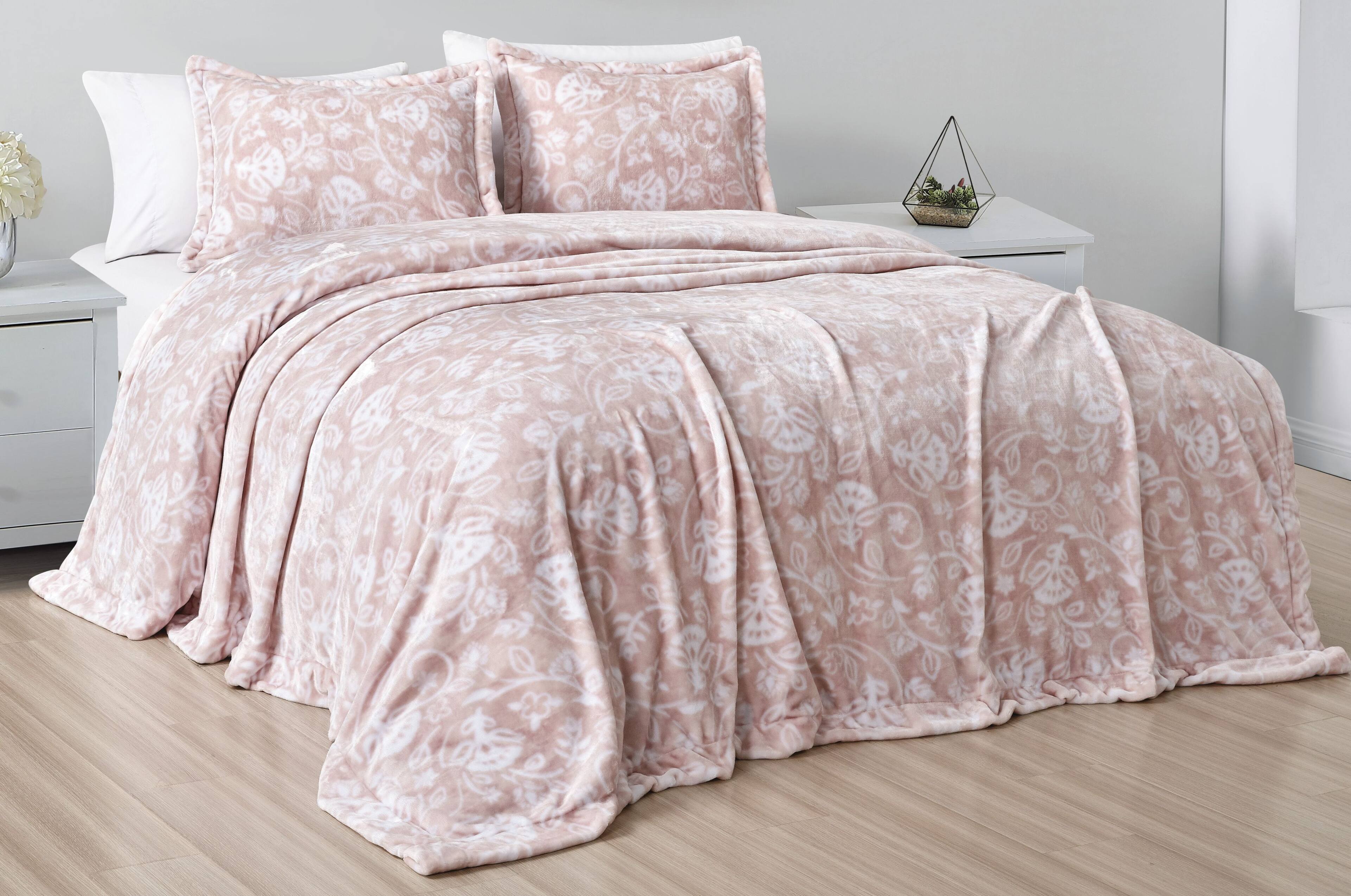 Front. Noble House - Noble House 3 Piece Velvet Super Comfy & Warm Blanket Set Full/Queen - Pink.