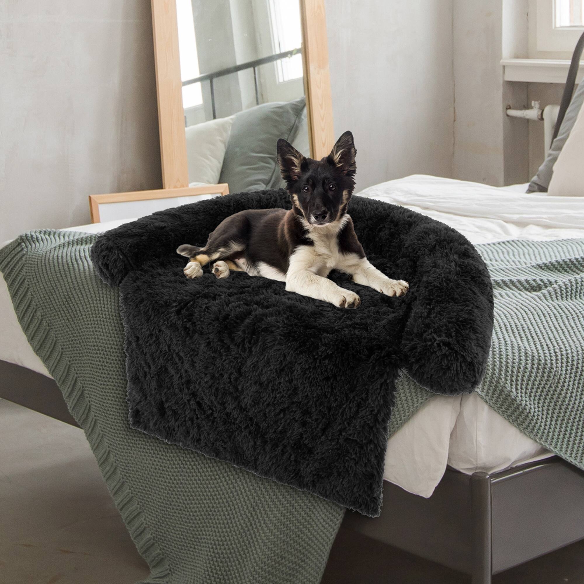Alt View 3. Costway - Costway Plush Calming Dog Couch Bed with Anti-Slip Bottom Plush Mat for Medium Dogs & Cats - Black.
