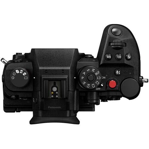 Panasonic Lumix GH7 Mirrorless Camera + Olympus 40 150mm f/4 5.6 R