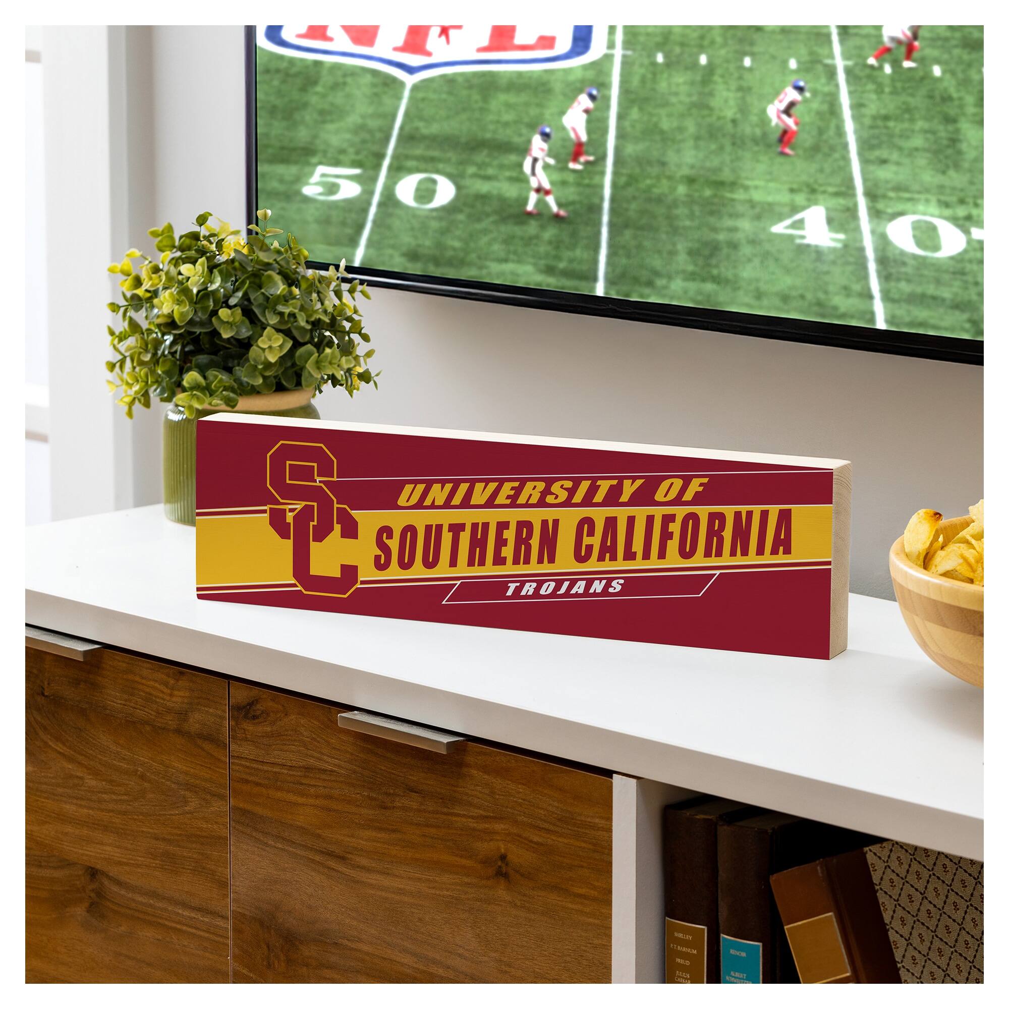 UNIVERSITY OF SOUTHERN CALIFORNIA  
TROJANS