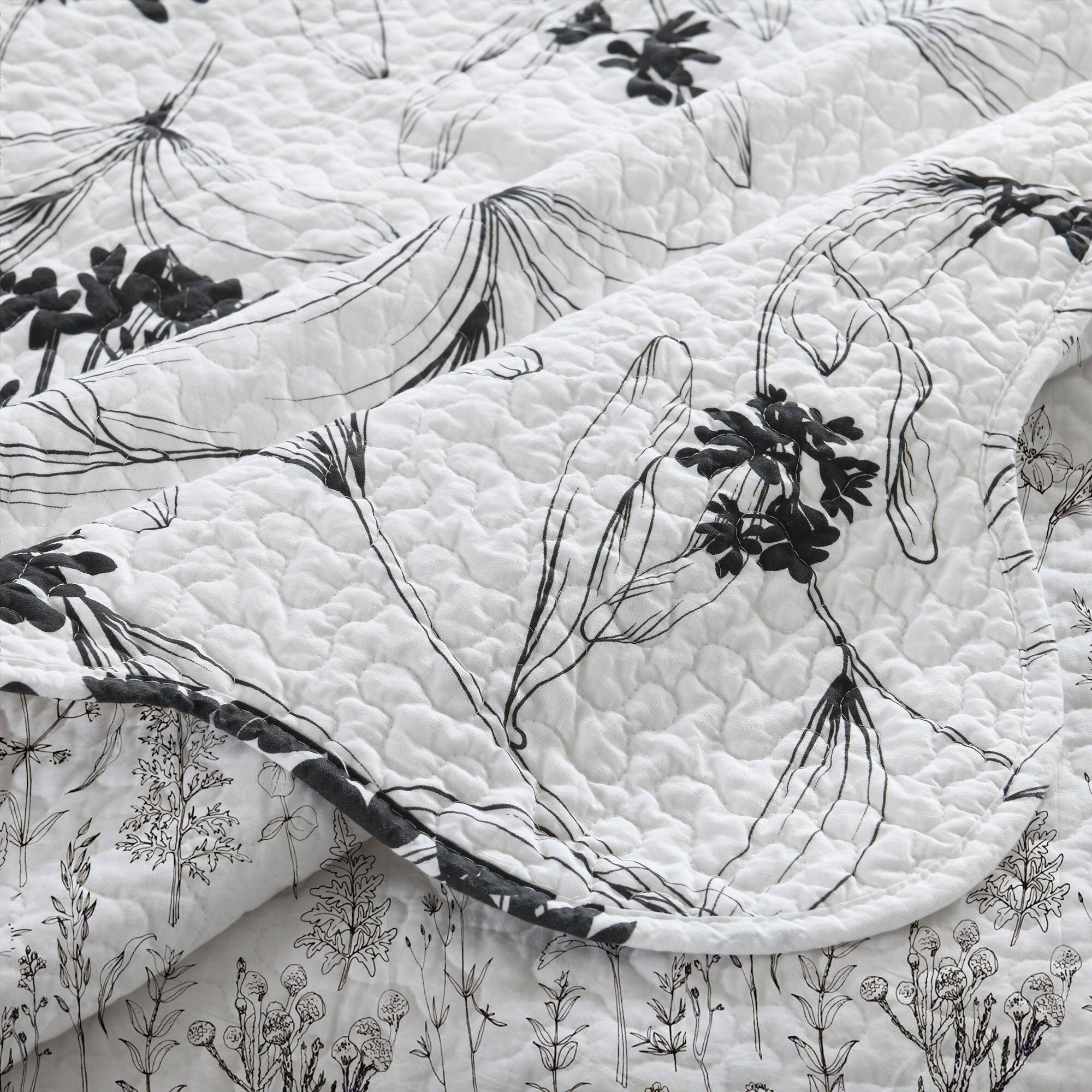 Left. MarCielo - MarCielo 3-Piece Black and White Botanical Floral Quilt Bedspread Set - Multiple colors.