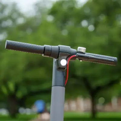 GoTrax - Xr PRO Commuting Electric Scooter w/19mi Max Operating Range & 15.5 Max Speed - Black