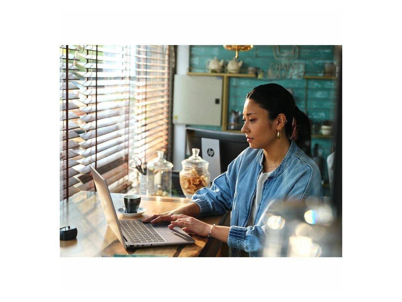 Alt View 10. HP - HP ZBook 8 G1ah 14" - Ryzen 5 PRO 230 - 16 GB - 512 GB SSD - Win 11 Pro - Radeon 760M - Wi-Fi 7 (BX7L8UT#ABA) - Meteor Silver.