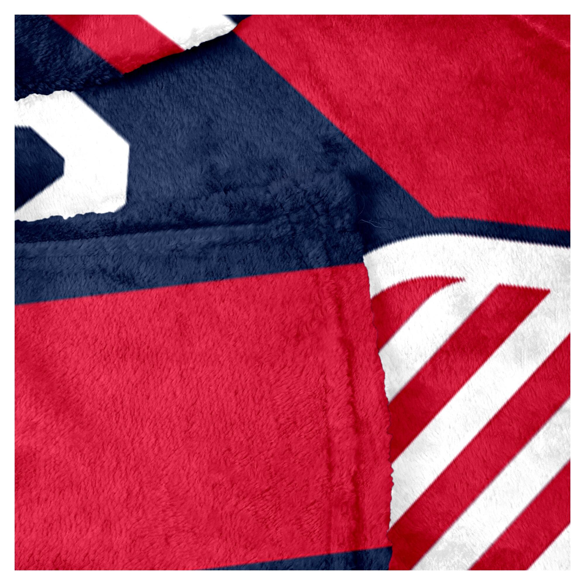 Alt View 2. Logo Brands - USMNT 50'' x 60'' Classic Fleece Blanket - Navy.