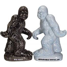 Pacific Trading - Big Foot Ceramic Magnetic Salt and Pepper Shakers Set - Multicolor