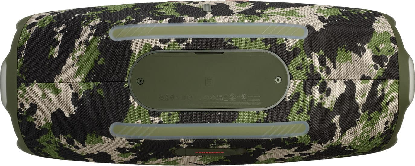 The text on the image reads:
"JBL
charge 3
JBL
POWERED BY
BATTERY
10000mAh
BLUETOOTH
WIRELESS
BATTERY
10000mAh"