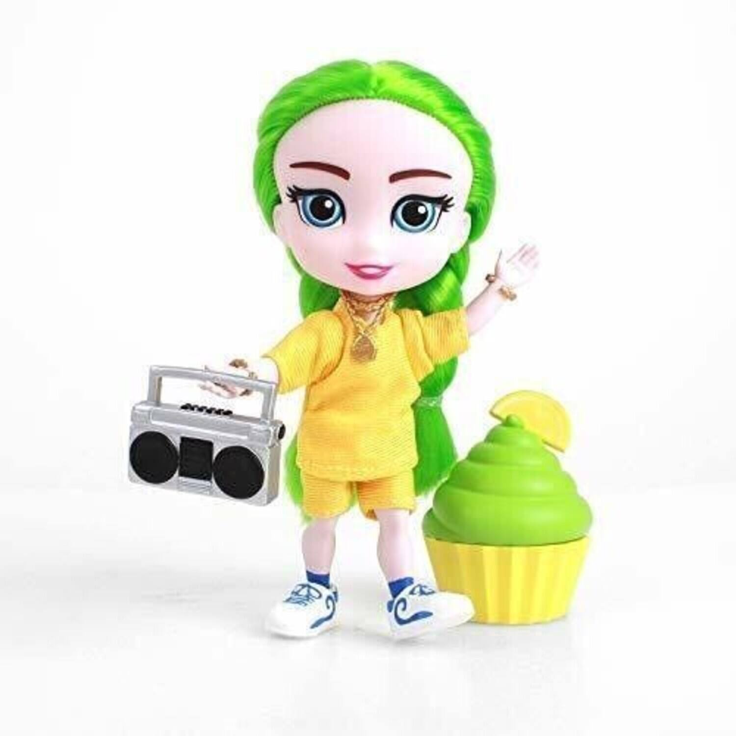 The text in the image is "CNEE OEO."