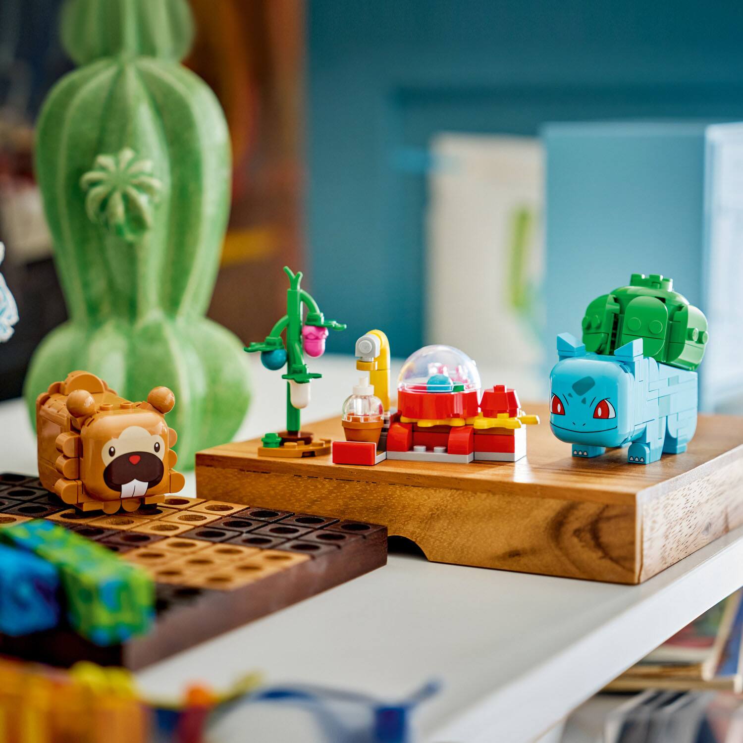 Alt View 13. LEGO - Pokémon SMART Play: Berry Bash with Bulbasaur and Bidoof 72155.