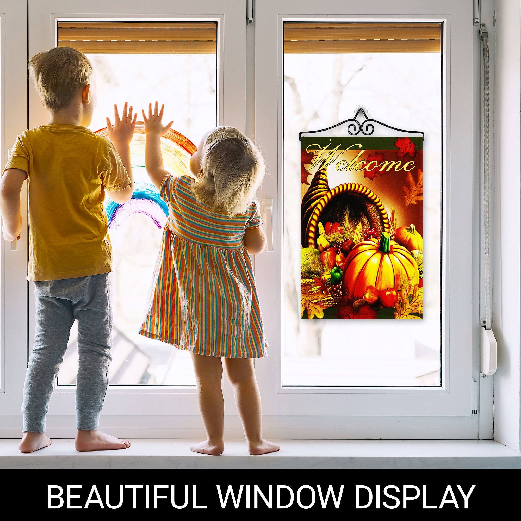 Welcome J  
BEAUTIFUL WINDOW DISPLAY